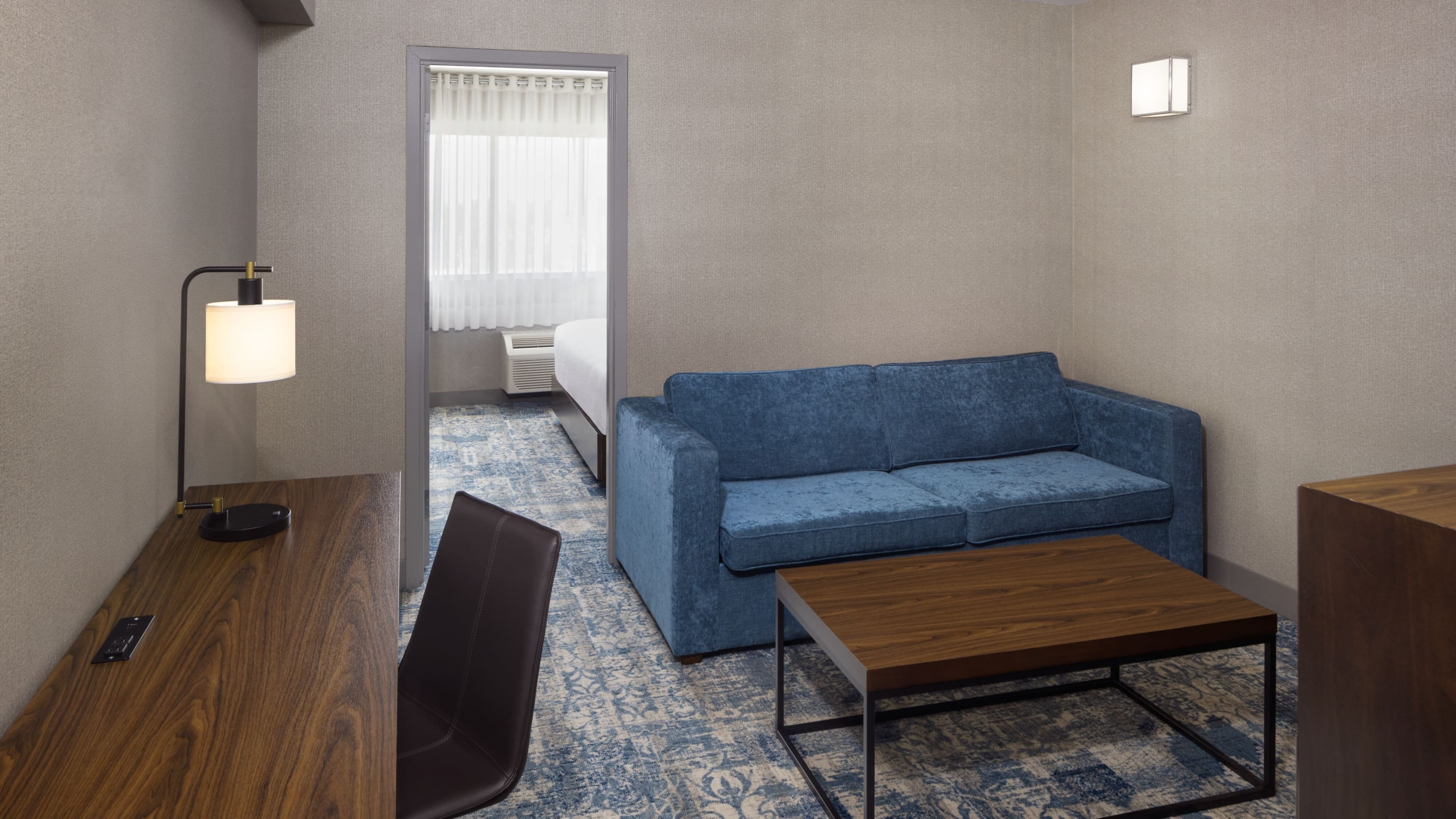 Four Points by Sheraton Edmonton South — 14