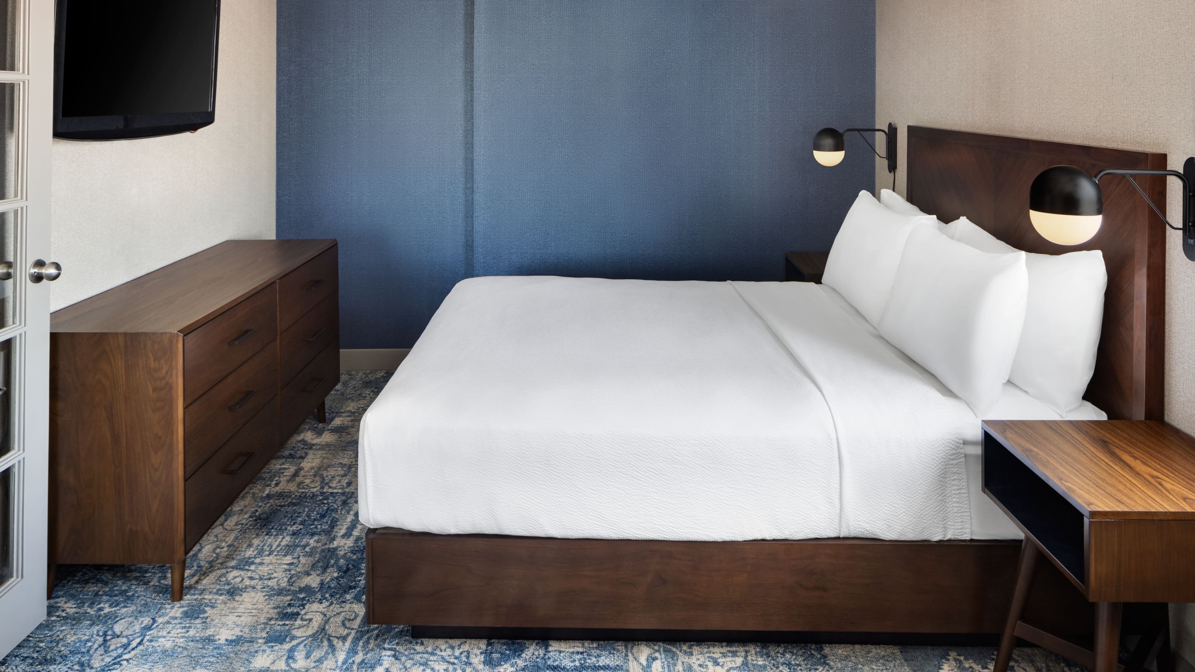 Four Points by Sheraton Edmonton South — 25