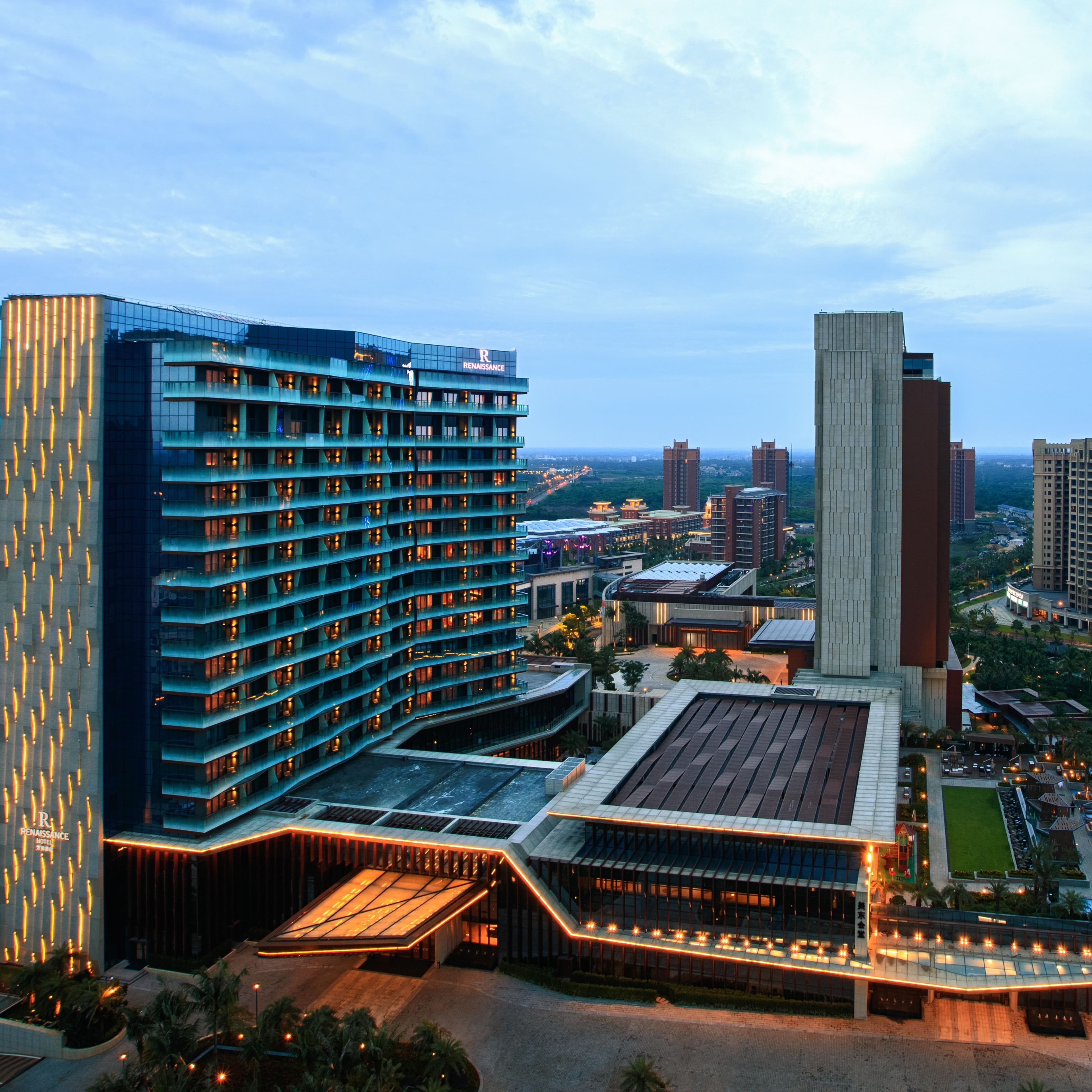 Renaissance Haikou Hotel - Image 1