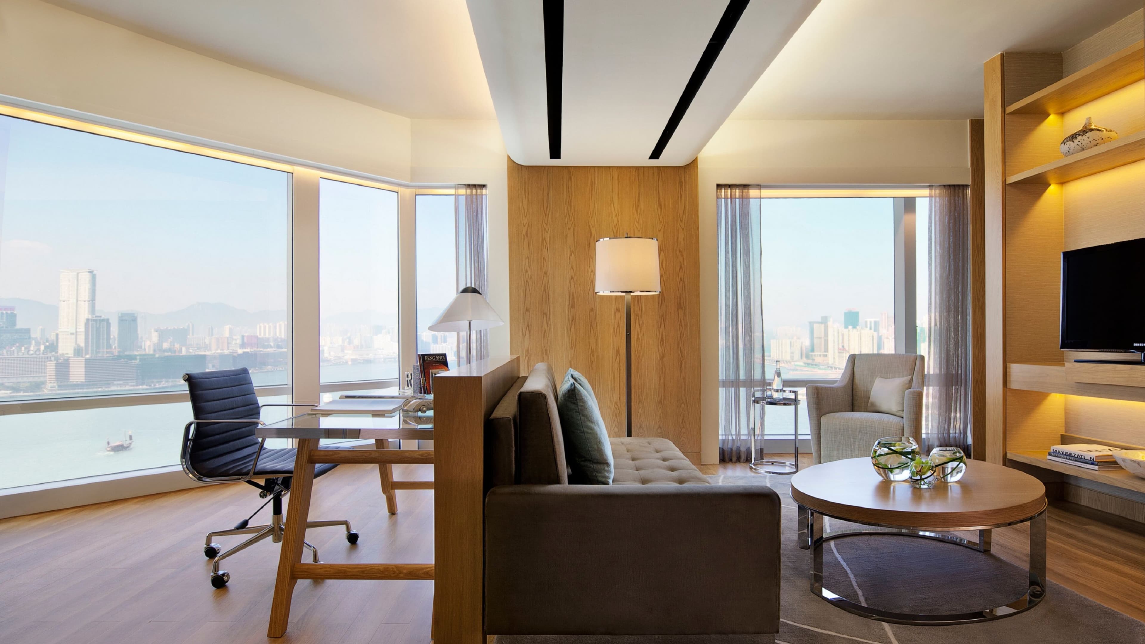 Renaissance Hong Kong Harbour View Hotel — 16