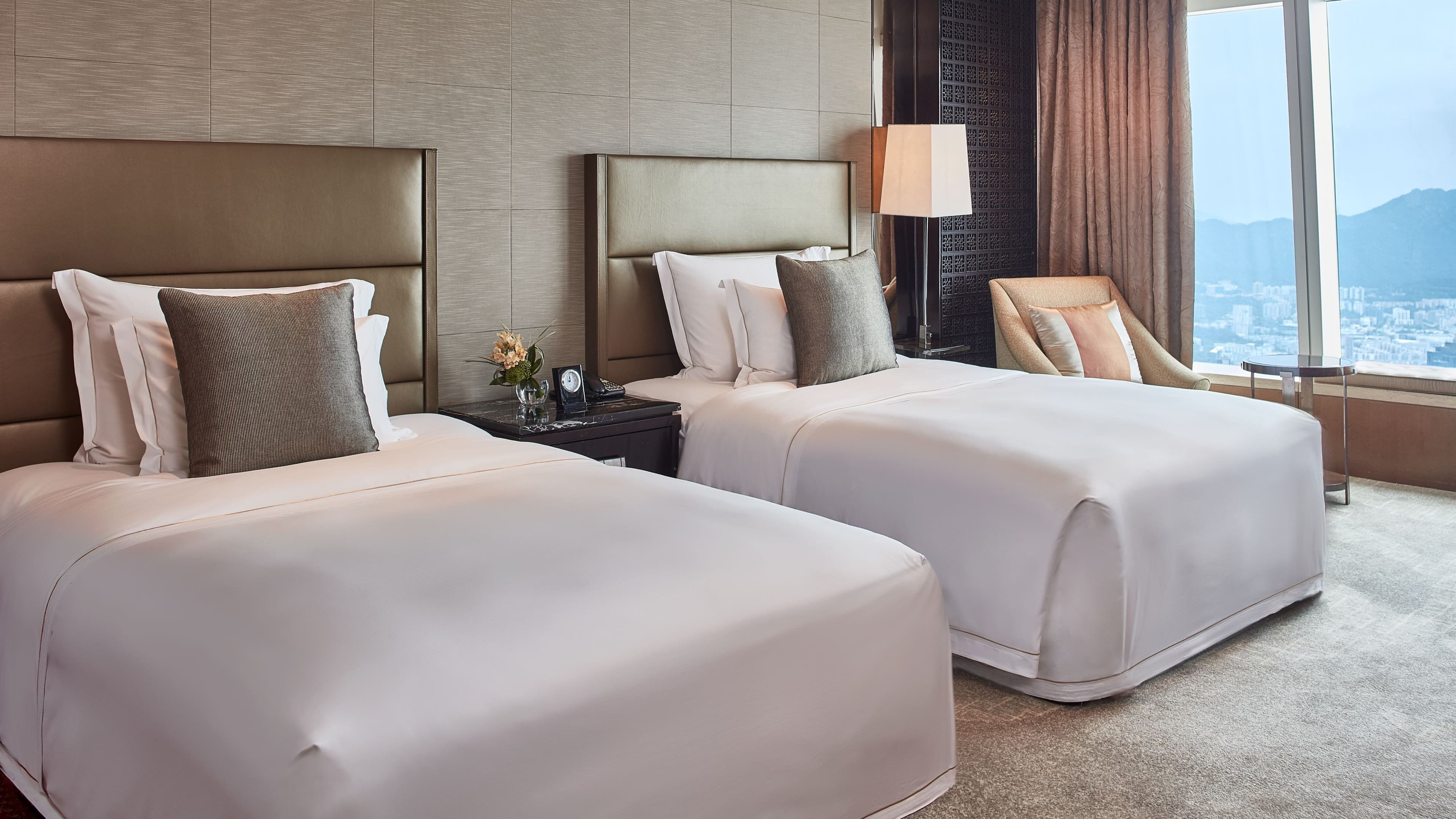 The Ritz-Carlton, Hong Kong — 8