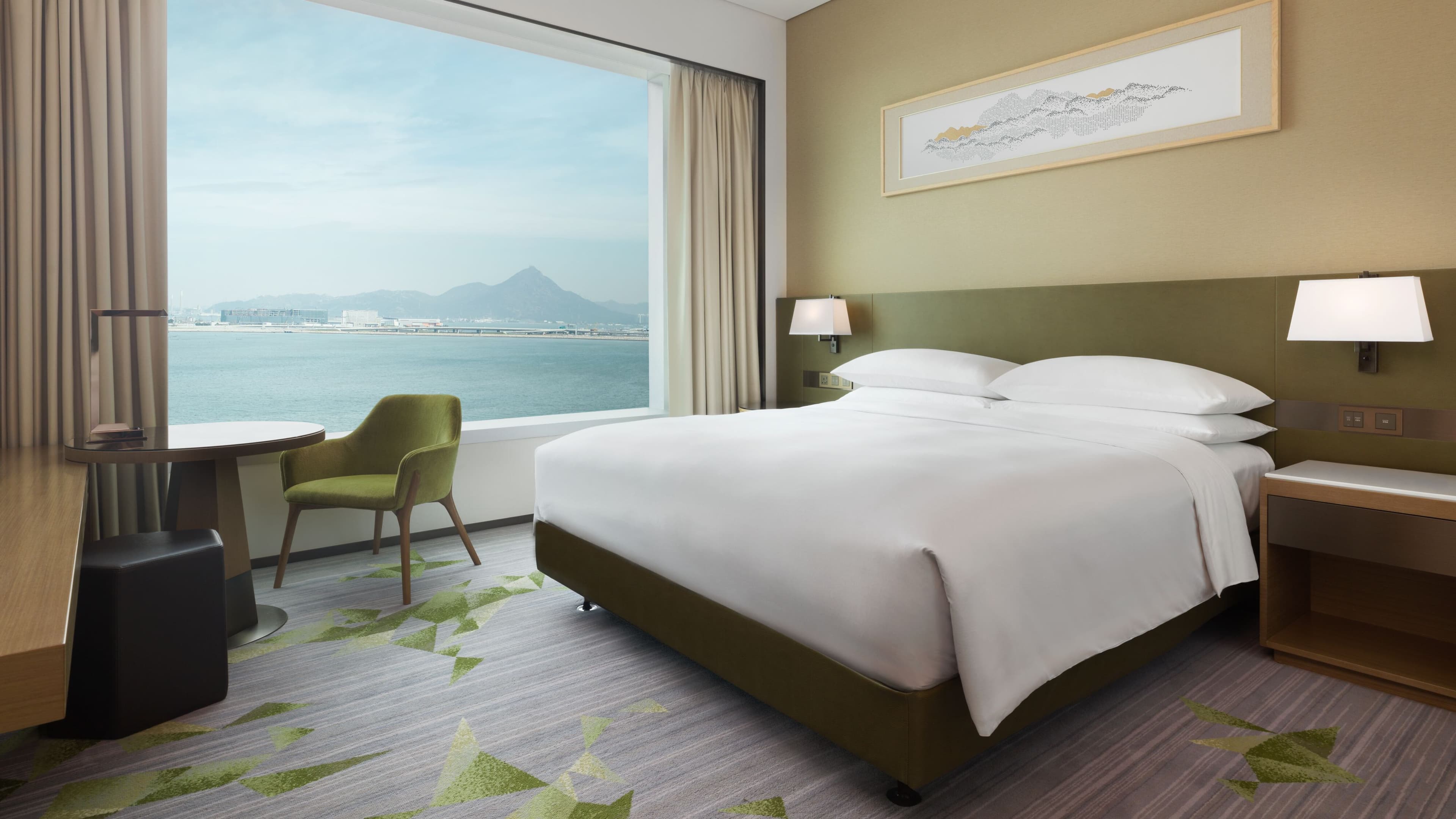 Sheraton Hong Kong Tung Chung Hotel - Image 5