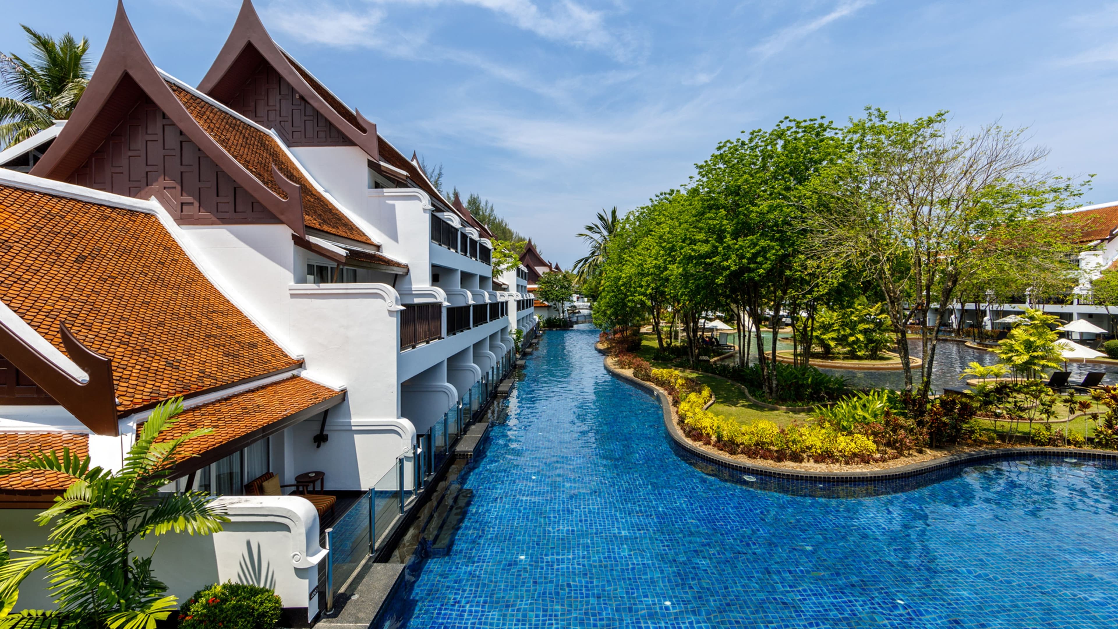 Deluxe Lagoon Pool View - Image 3