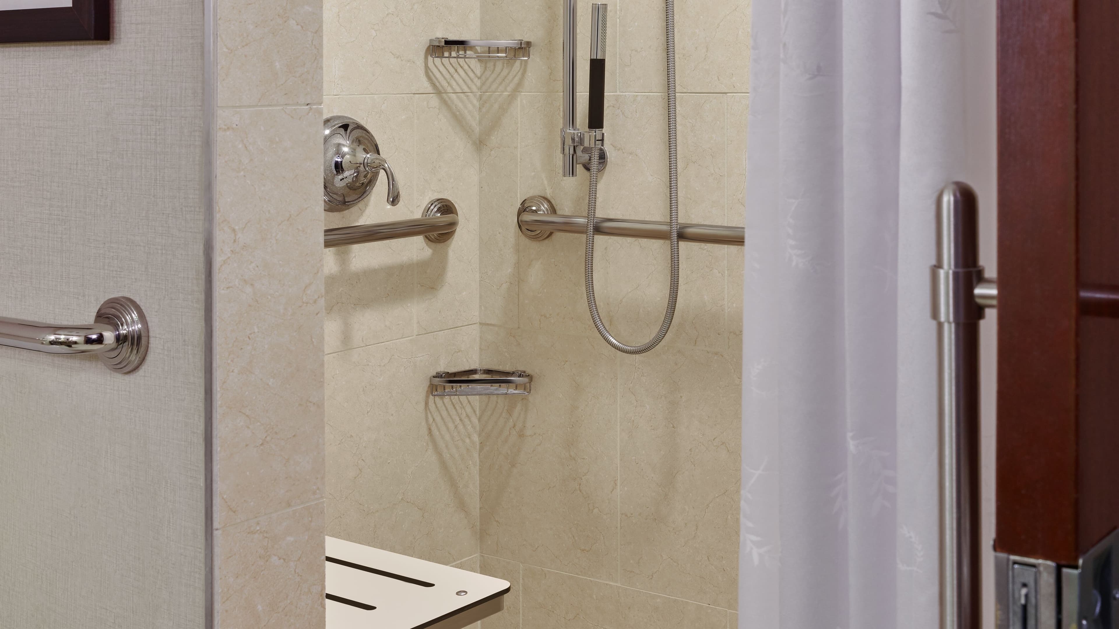 Sheraton Indianapolis Hotel at Keystone Crossing — 9