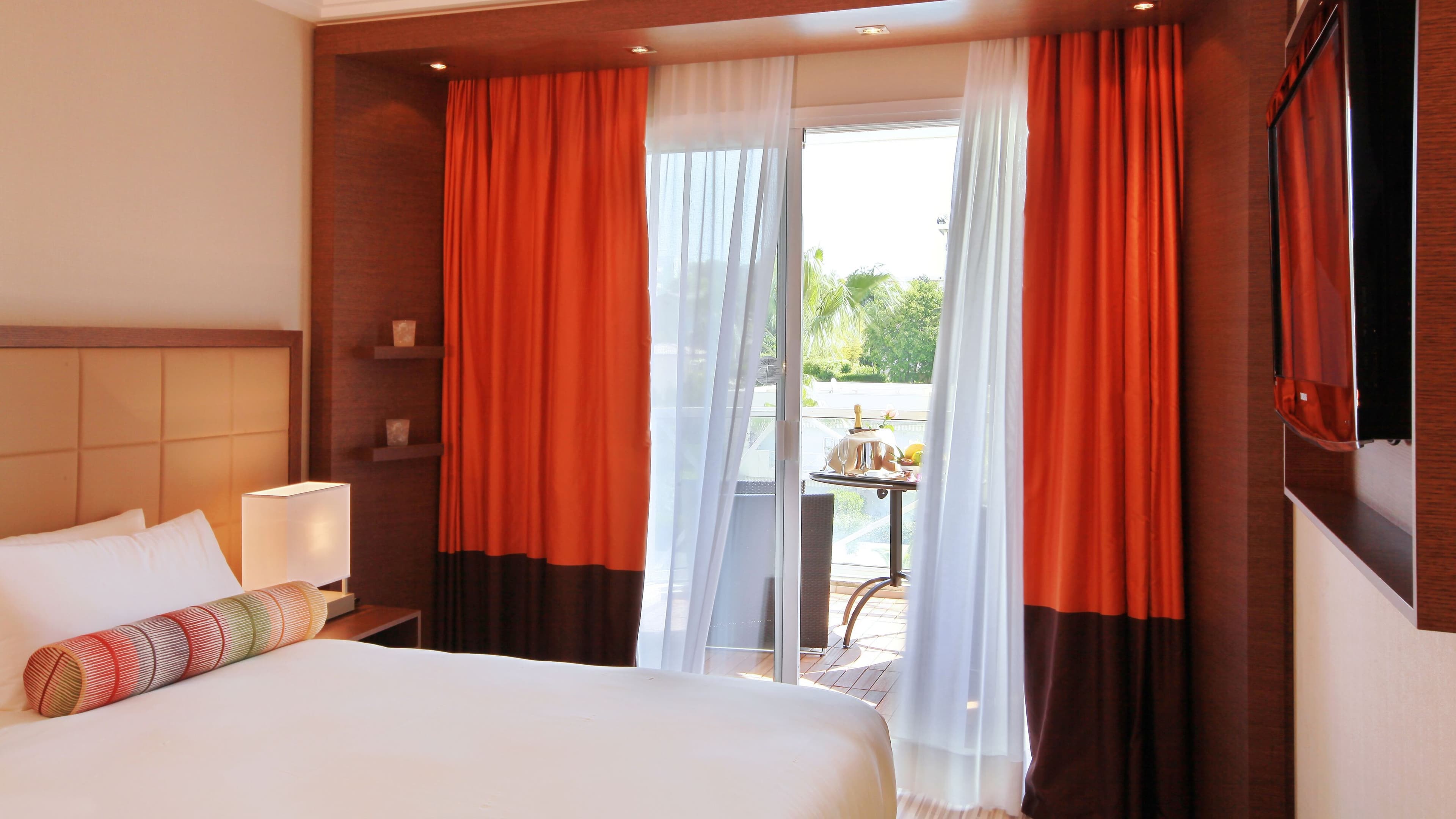 AC Hotel Ambassadeur Antibes- Juan les Pins — 4