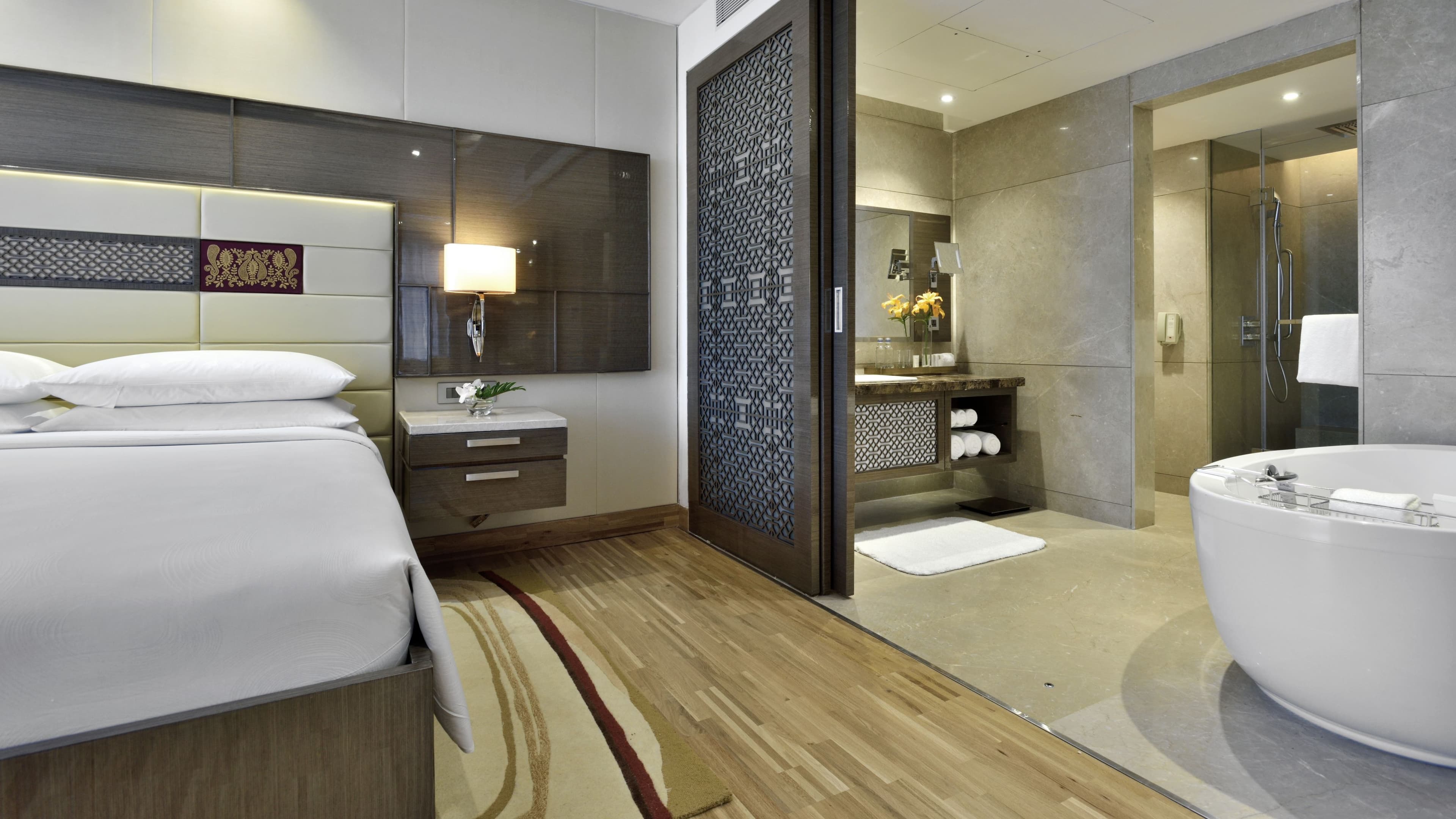 JW Marriott Mumbai Sahar — 5