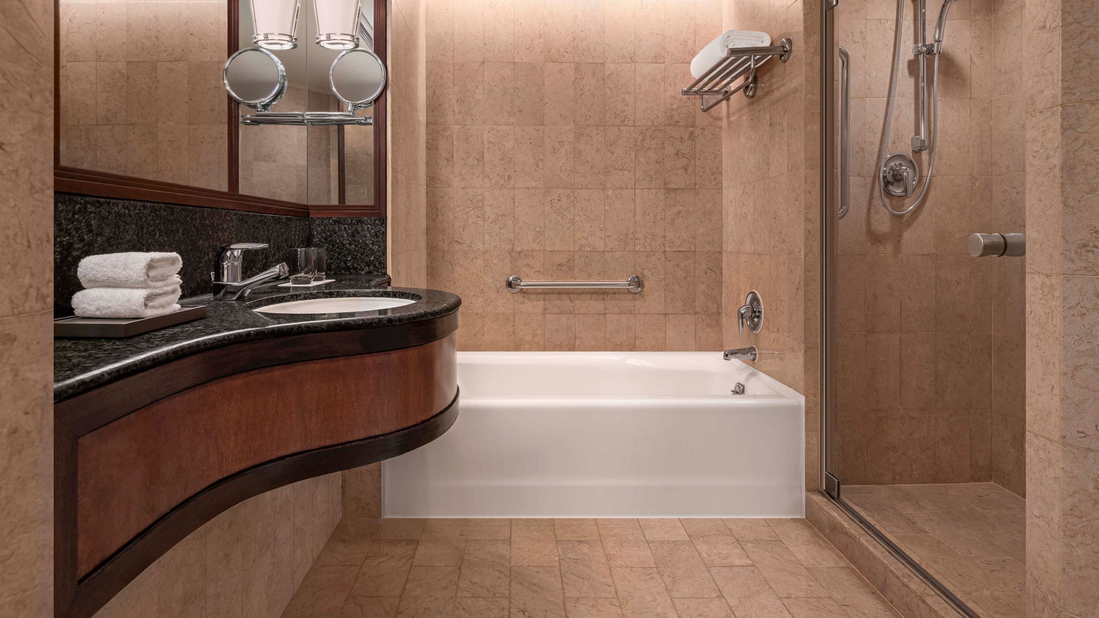 JW Marriott Hotel Hong Kong - Image 3