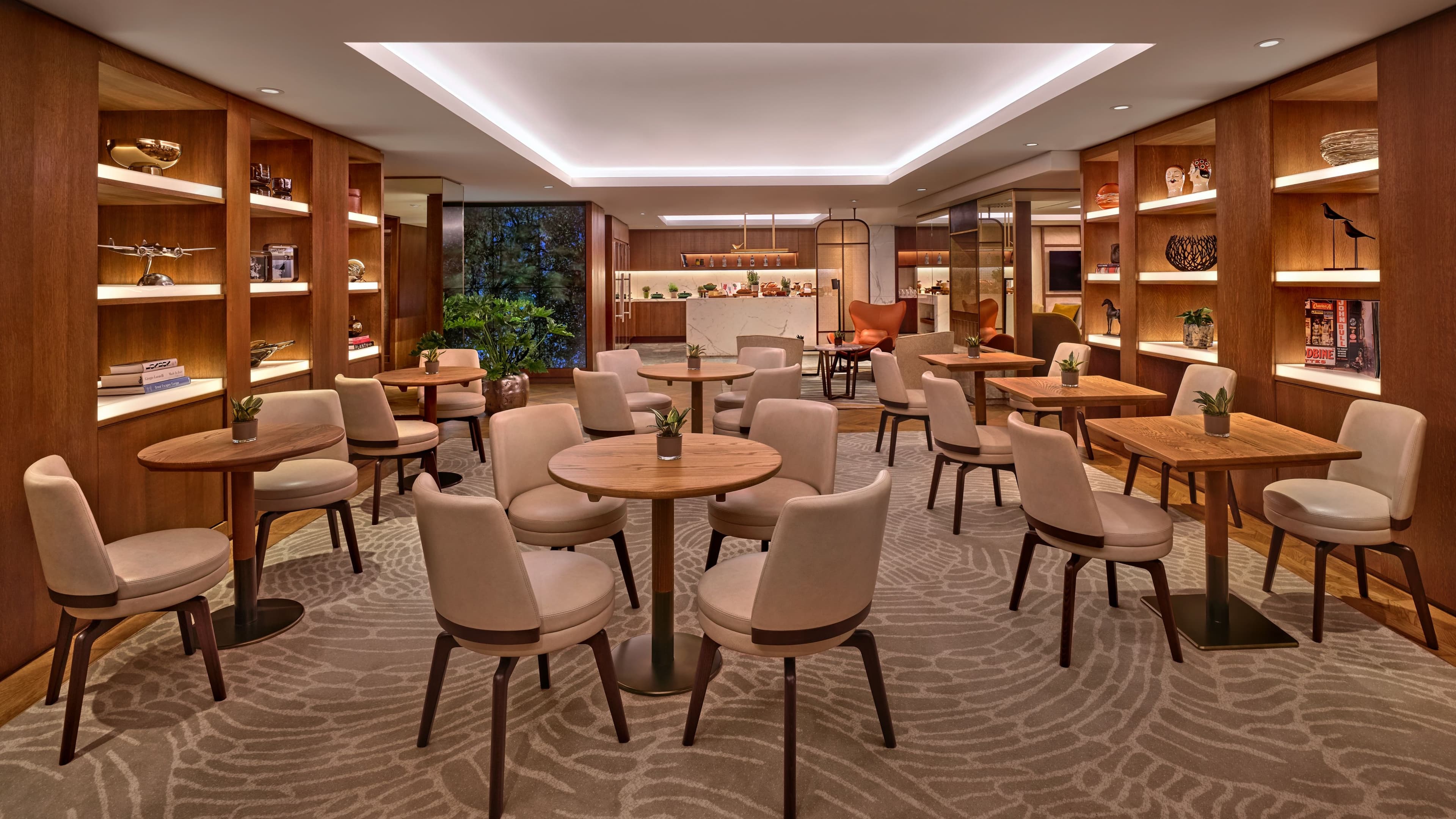 Executive Suite - Image 10