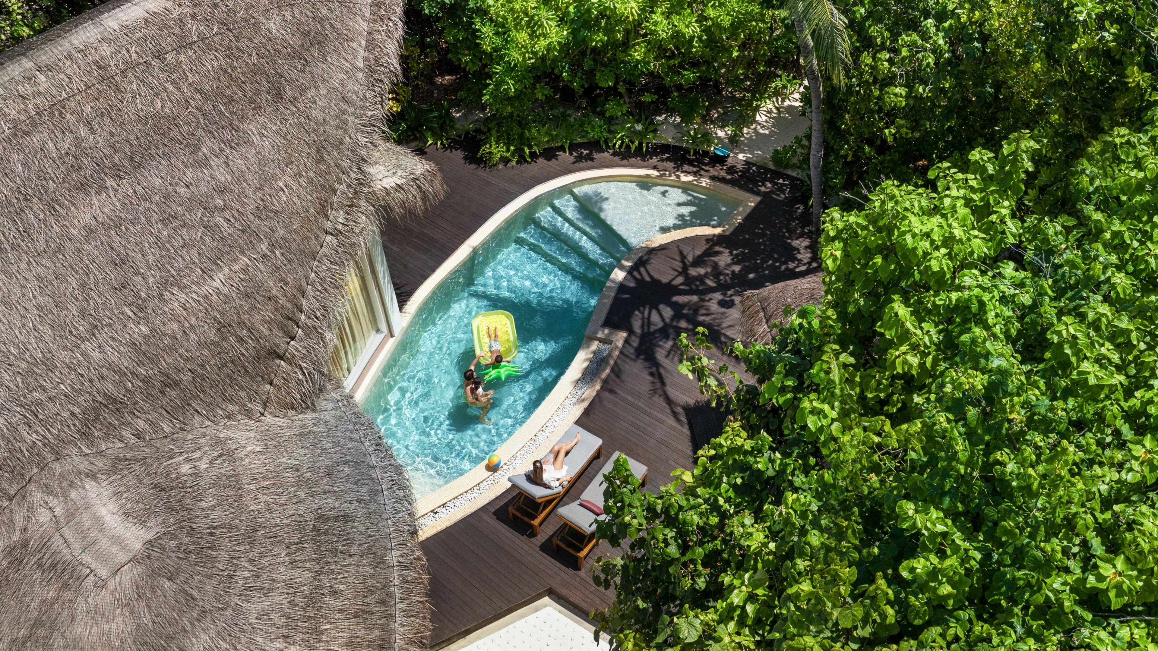 JW Marriott Maldives Resort & Spa — 6