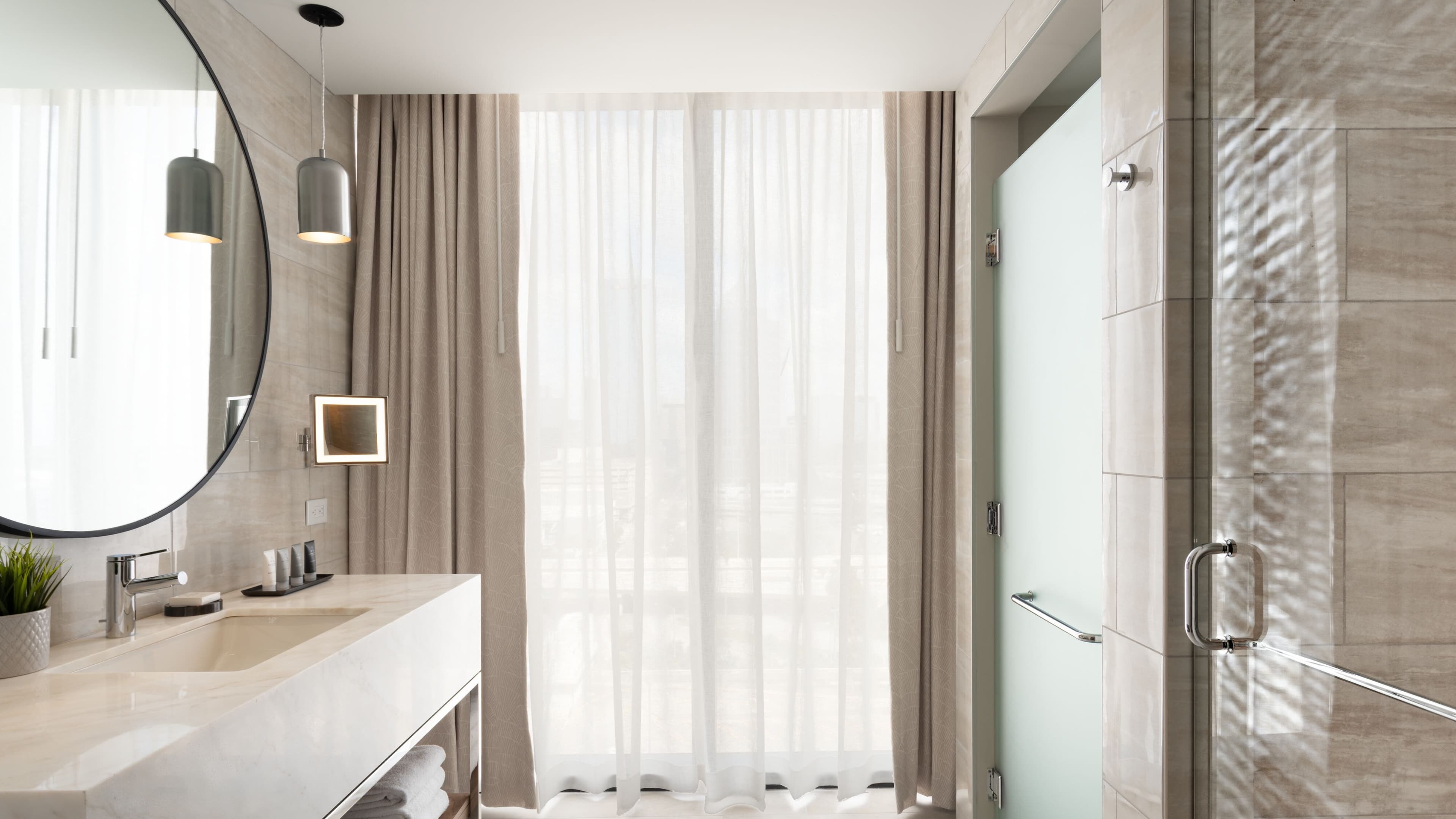 JW Marriott Tampa Water Street - Image 4