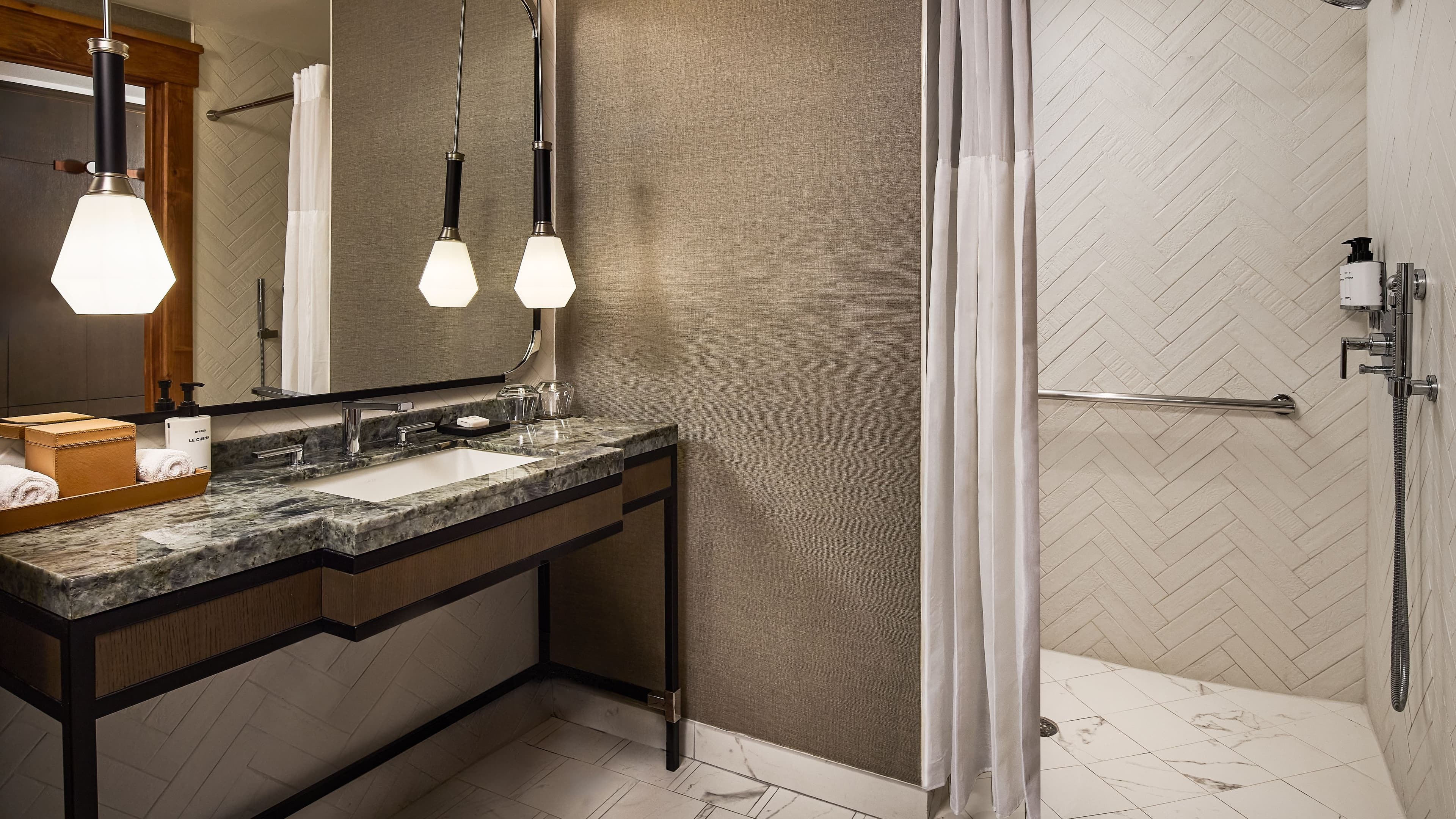 The Hythe, a Luxury Collection Resort, Vail — 22