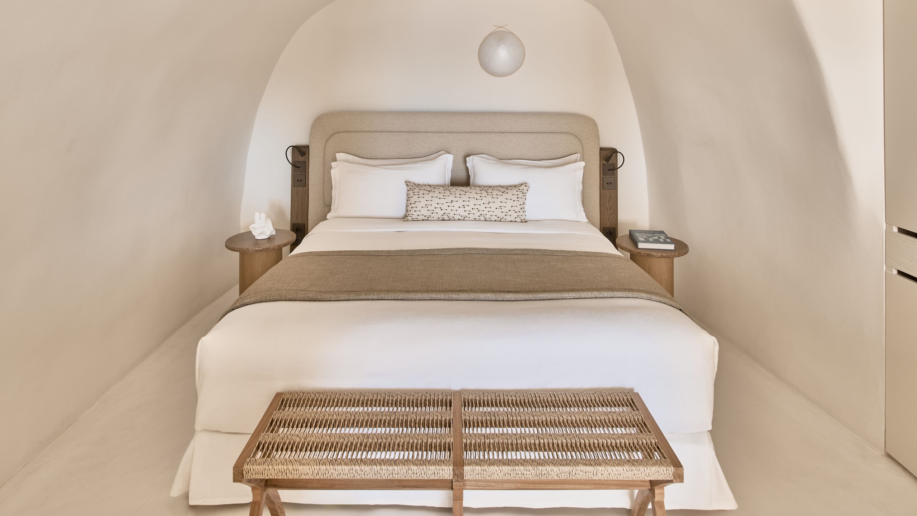 Mystique, a Luxury Collection Hotel, Santorini — 20