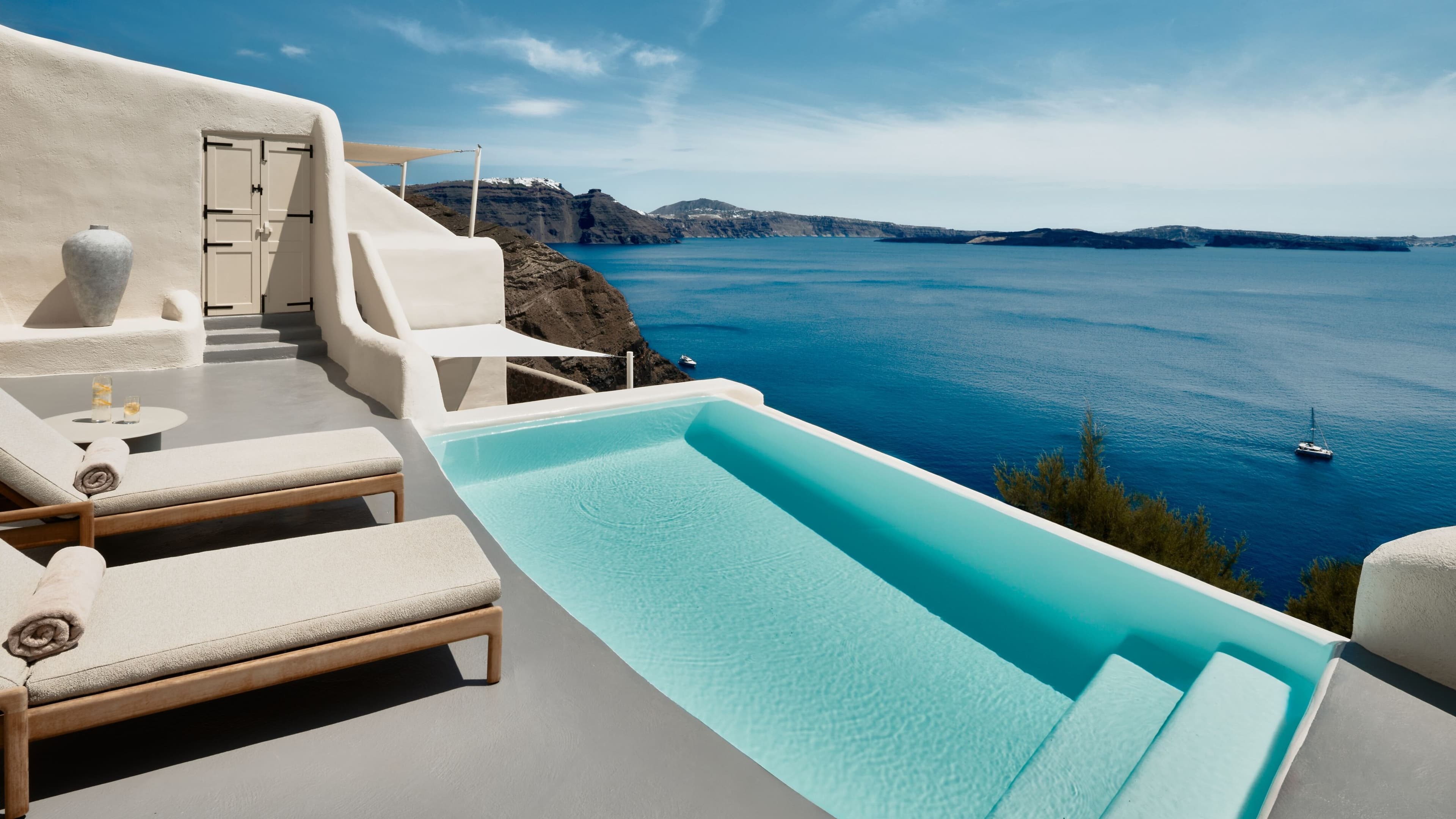 Mystique, a Luxury Collection Hotel, Santorini — 32