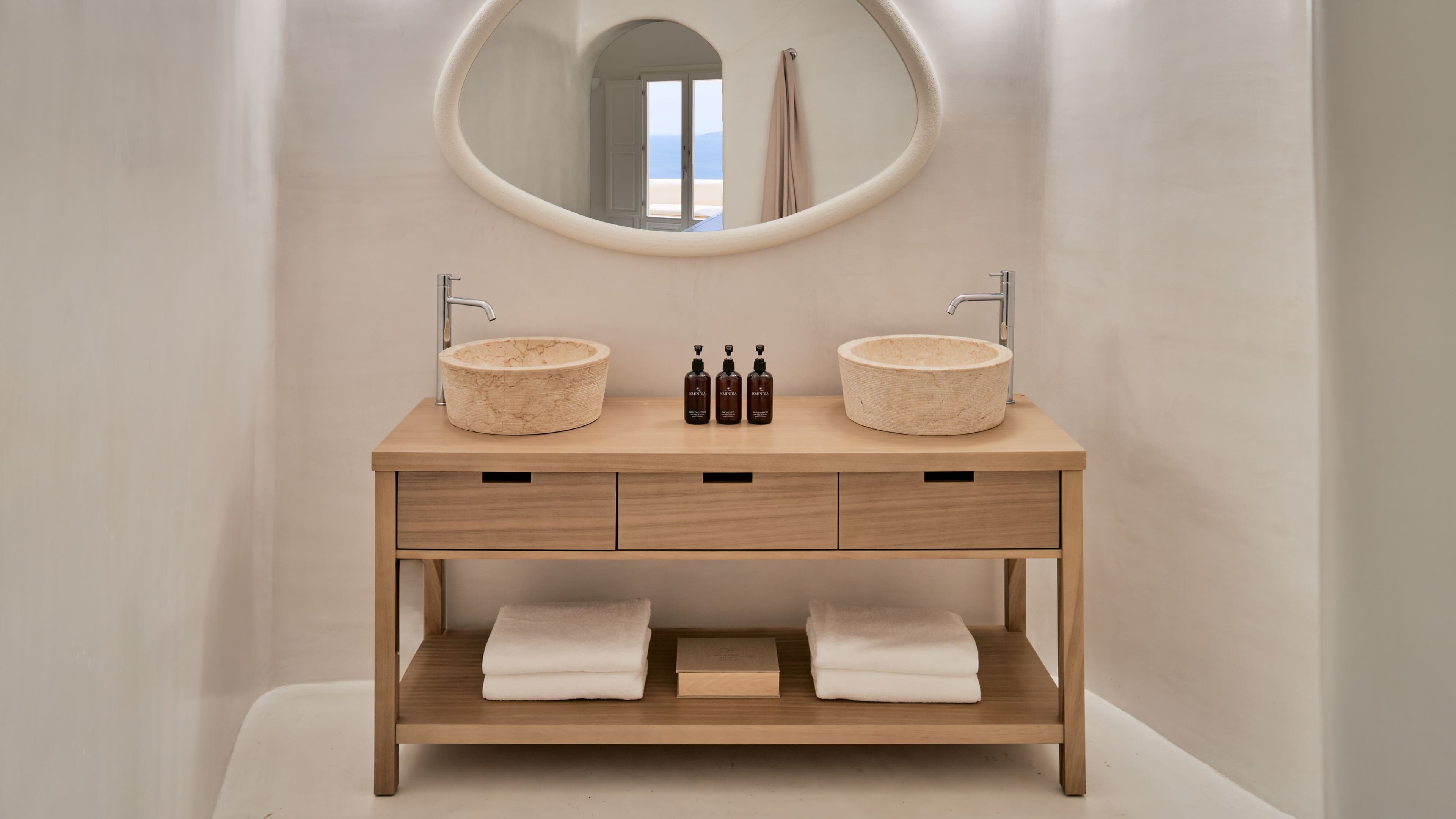 Mystique, a Luxury Collection Hotel, Santorini — 7