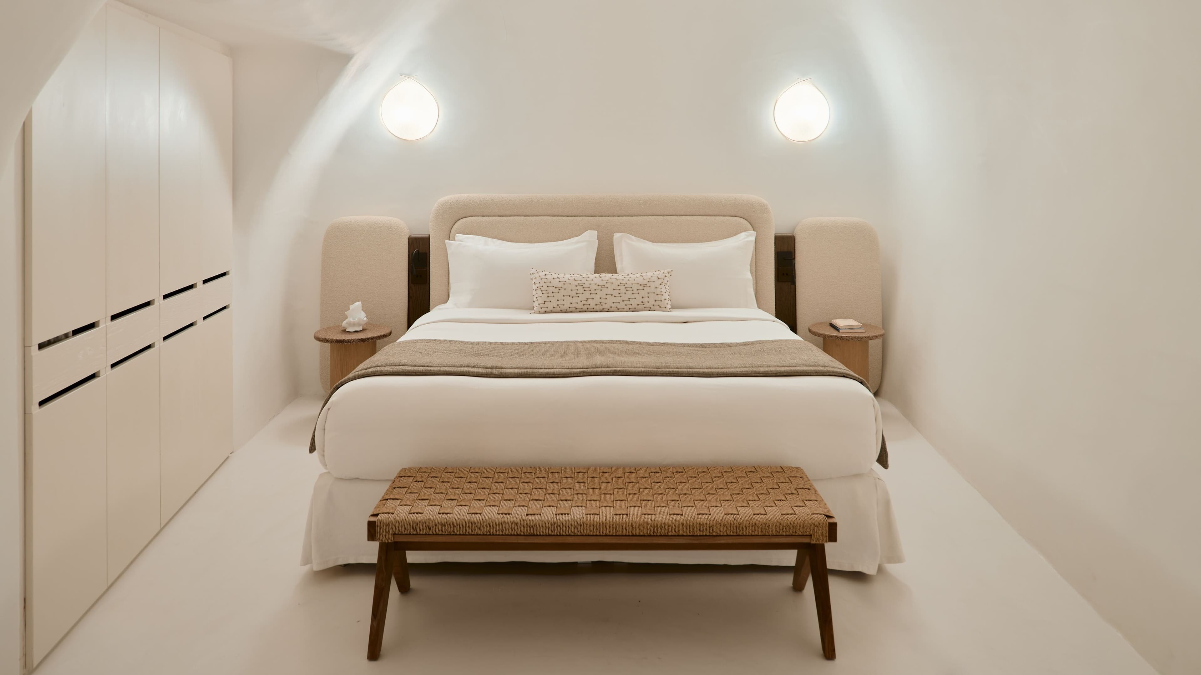 Mystique, a Luxury Collection Hotel, Santorini — 17