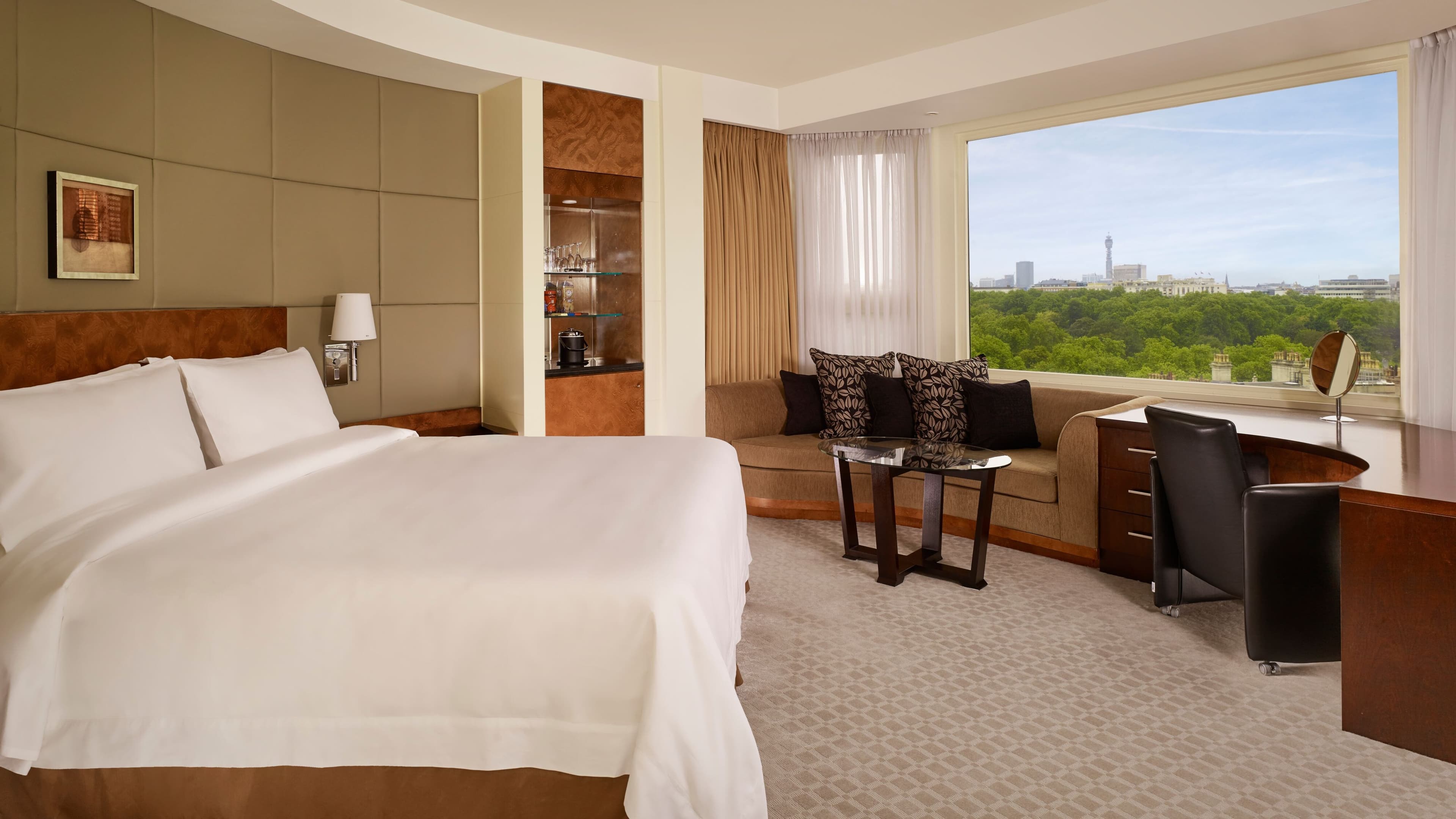 The Park Tower Knightsbridge, a Luxury Collection Hotel, London - Image 2