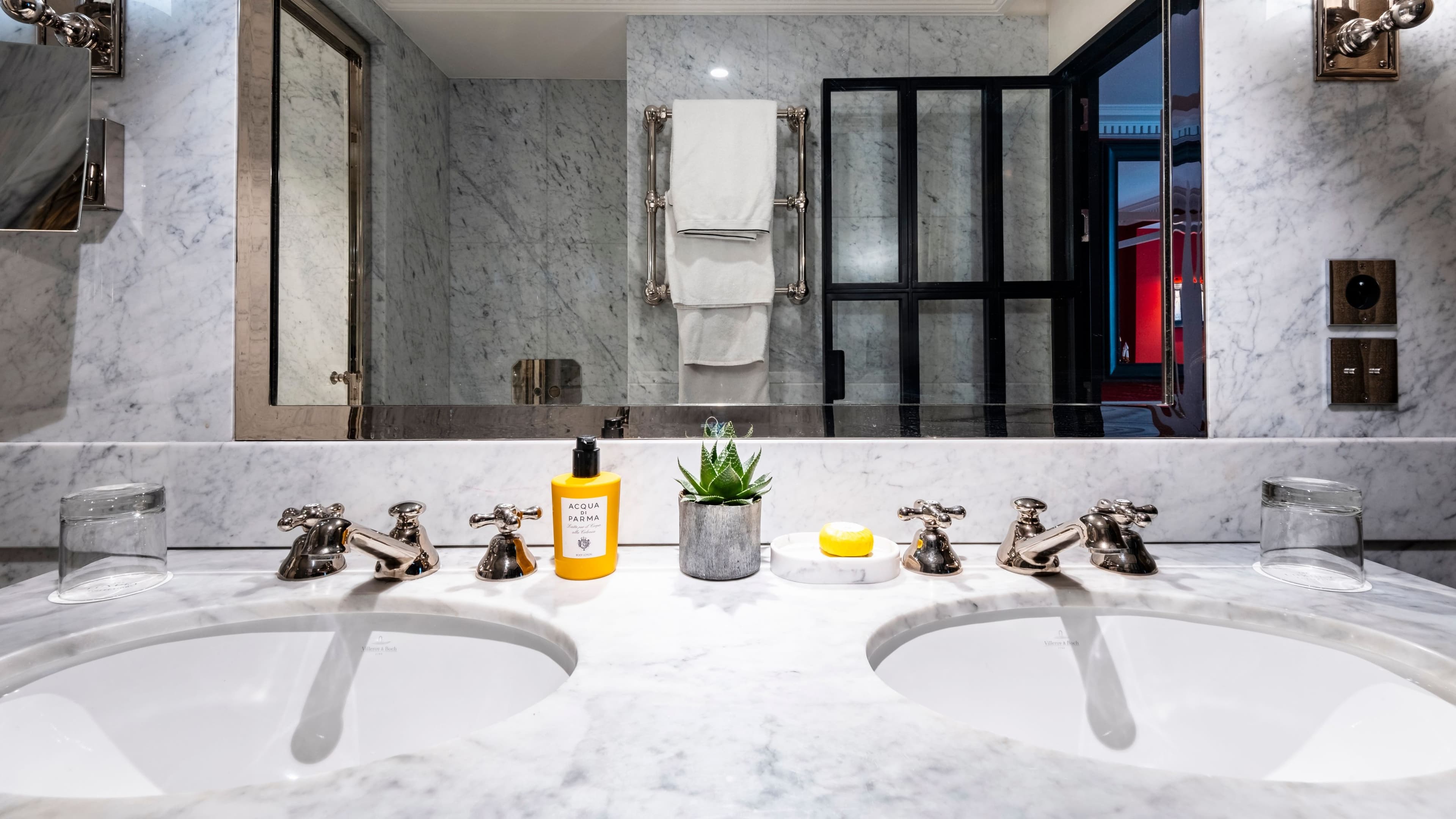 Hôtel de Berri Champs-Élysées, a Luxury Collection Hotel, Paris — 15