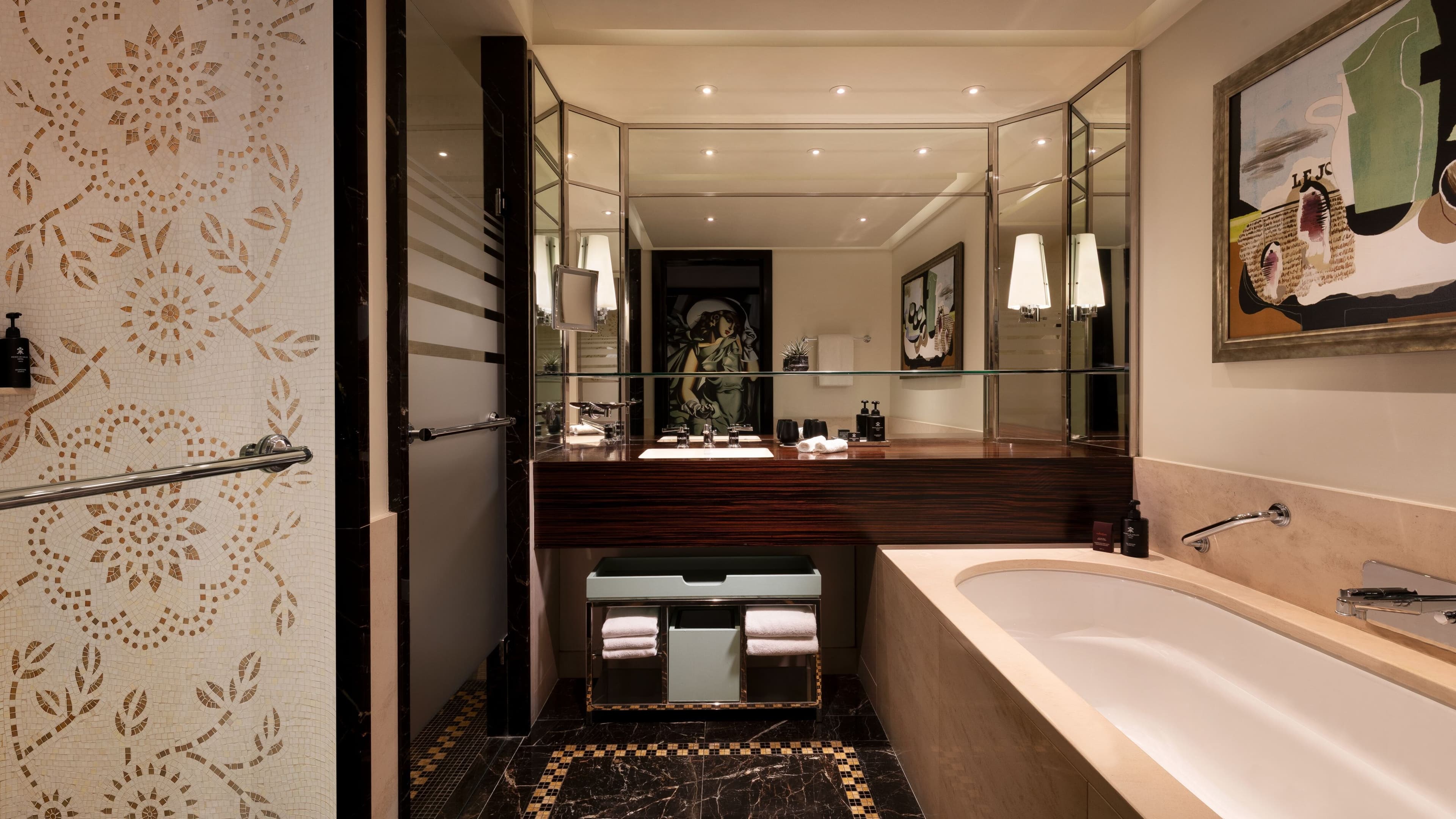 Art Deco - Image 1