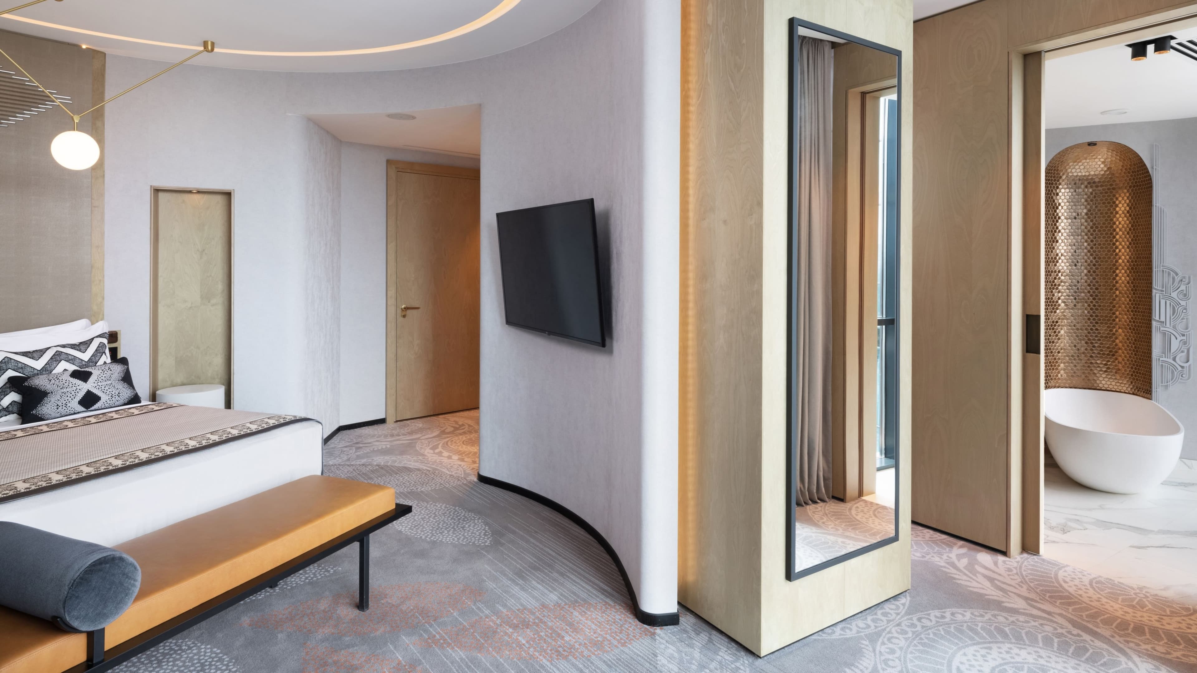 Paragraph Freedom Square, a Luxury Collection Hotel, Tbilisi — 19