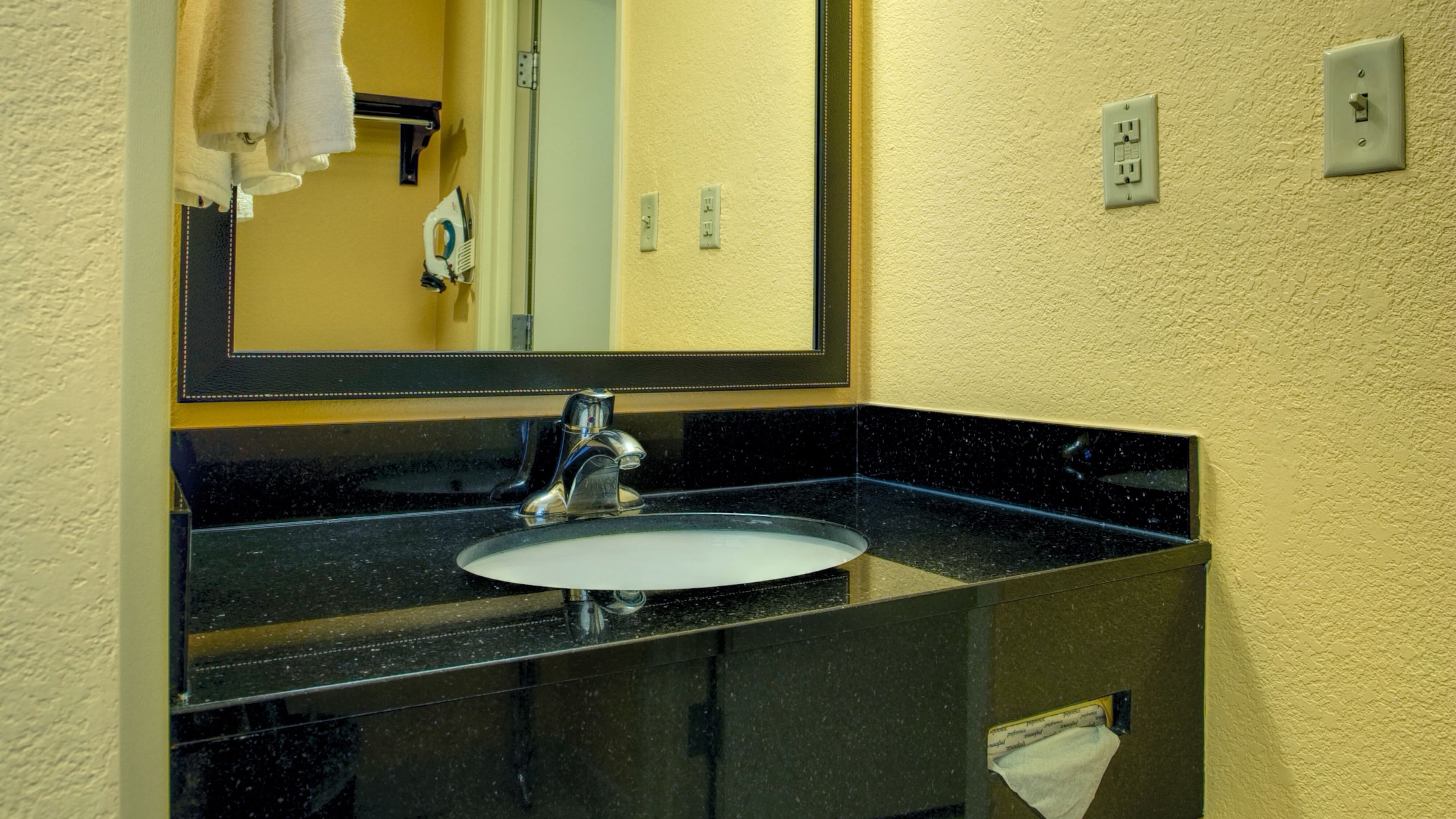 Fairfield Inn Las Cruces — 10