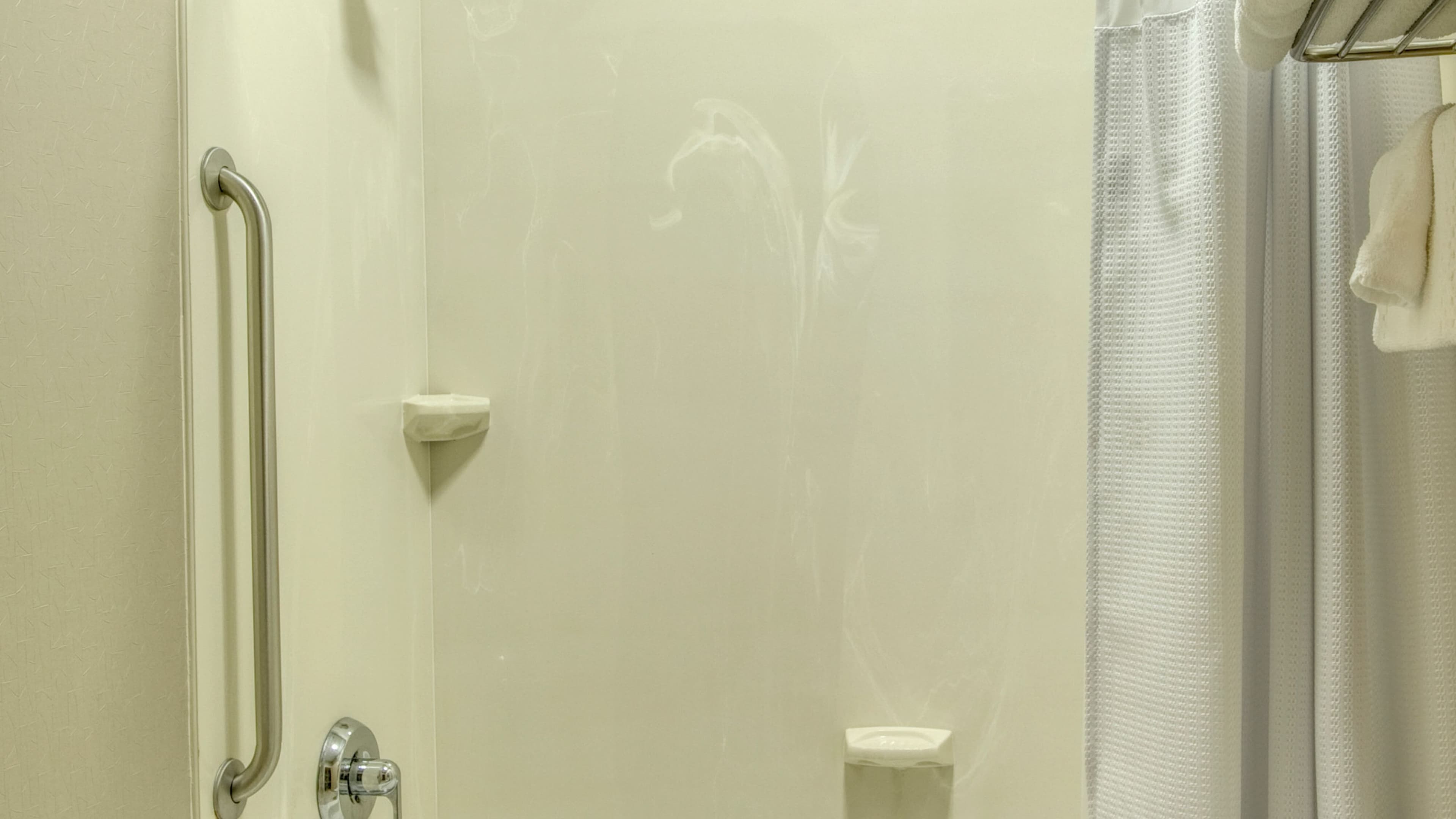 Suite - Image 6