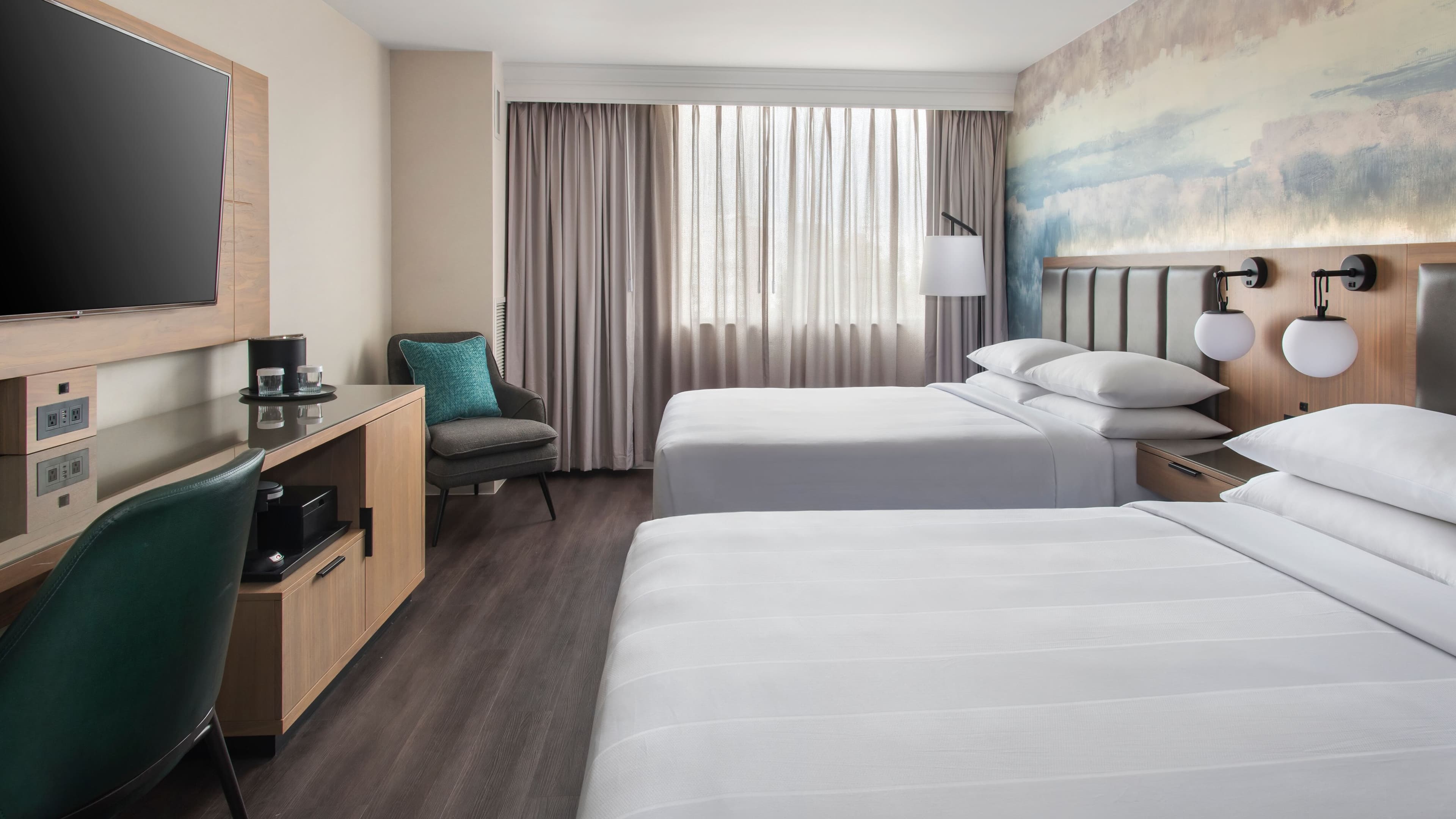 Buffalo Marriott Niagara - Image 2