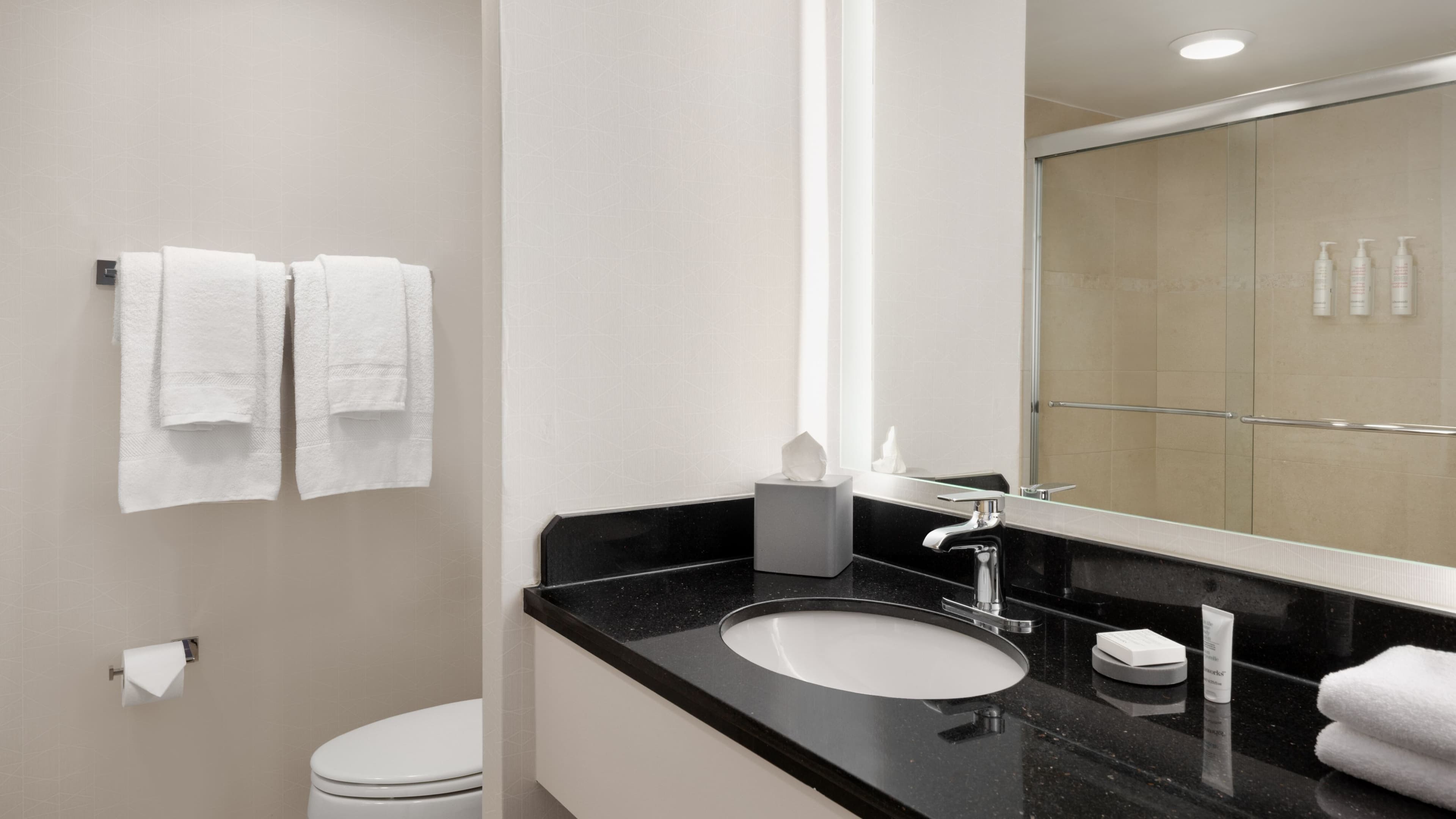 Baltimore Marriott Inner Harbor at Camden Yards — 17