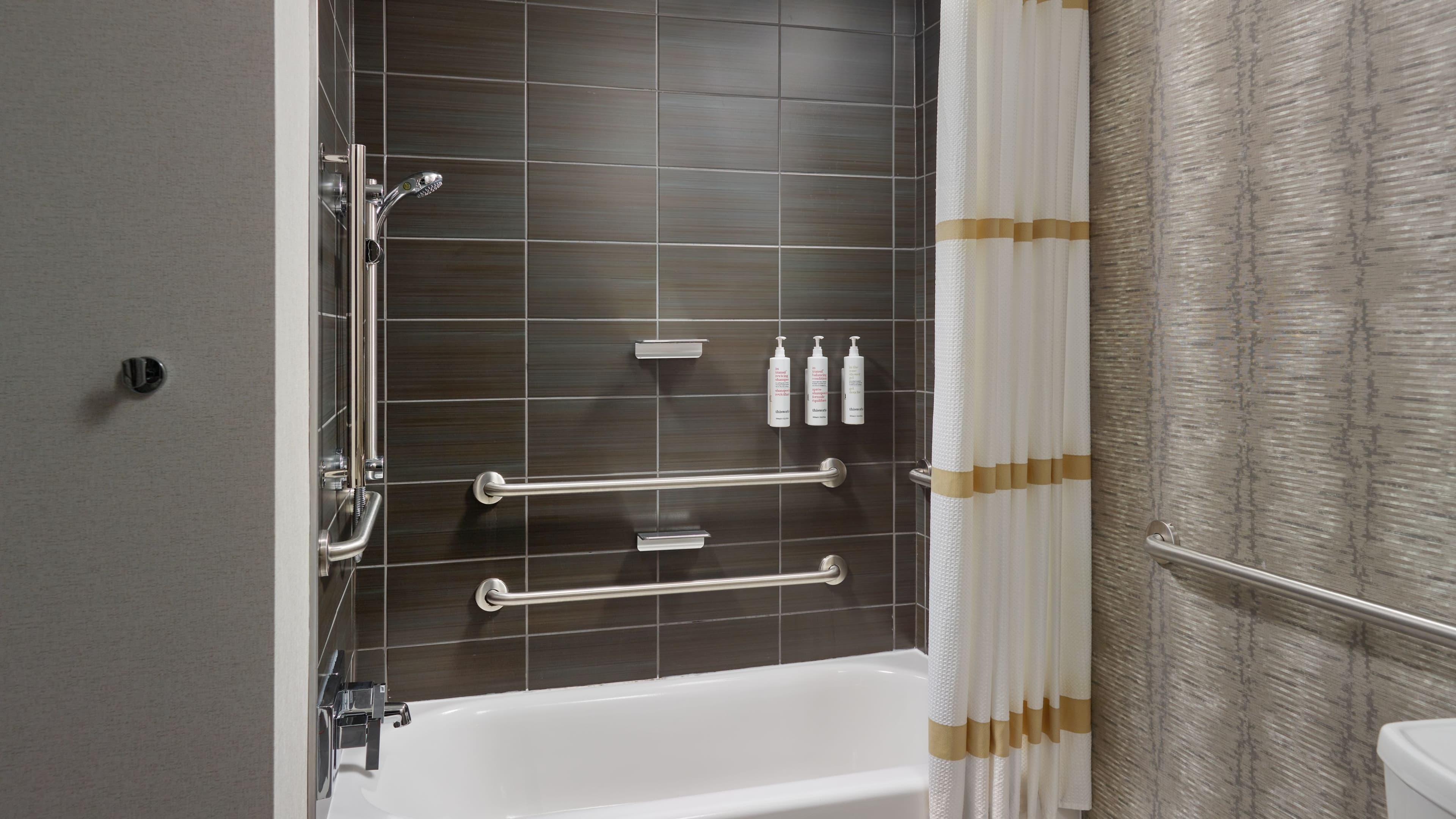 Holiday Inn & Suites Chattanooga Downtown — 15