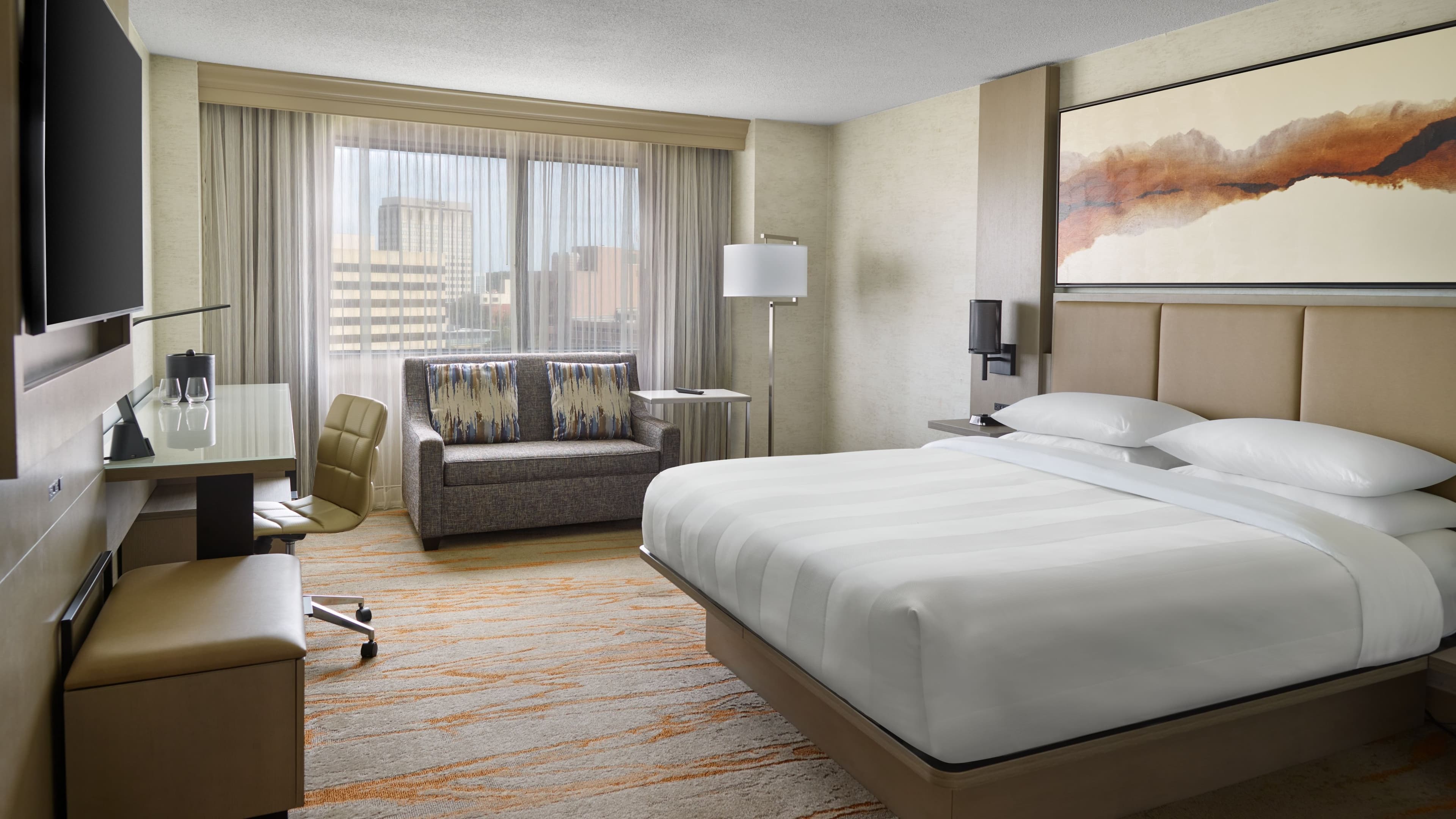 Holiday Inn & Suites Chattanooga Downtown — 10