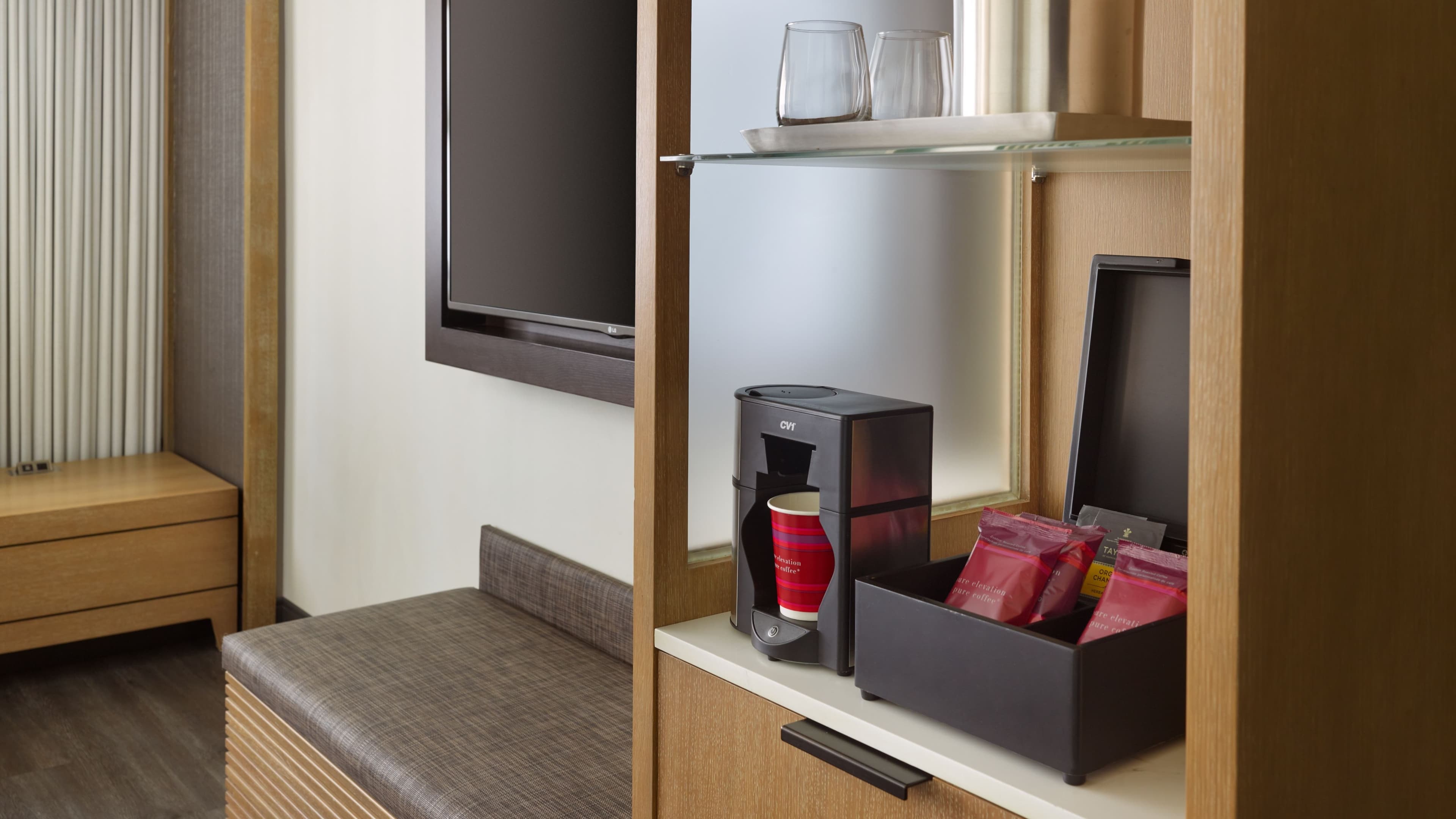 Staybridge Suites Charlotte Ballantyne - Image 4