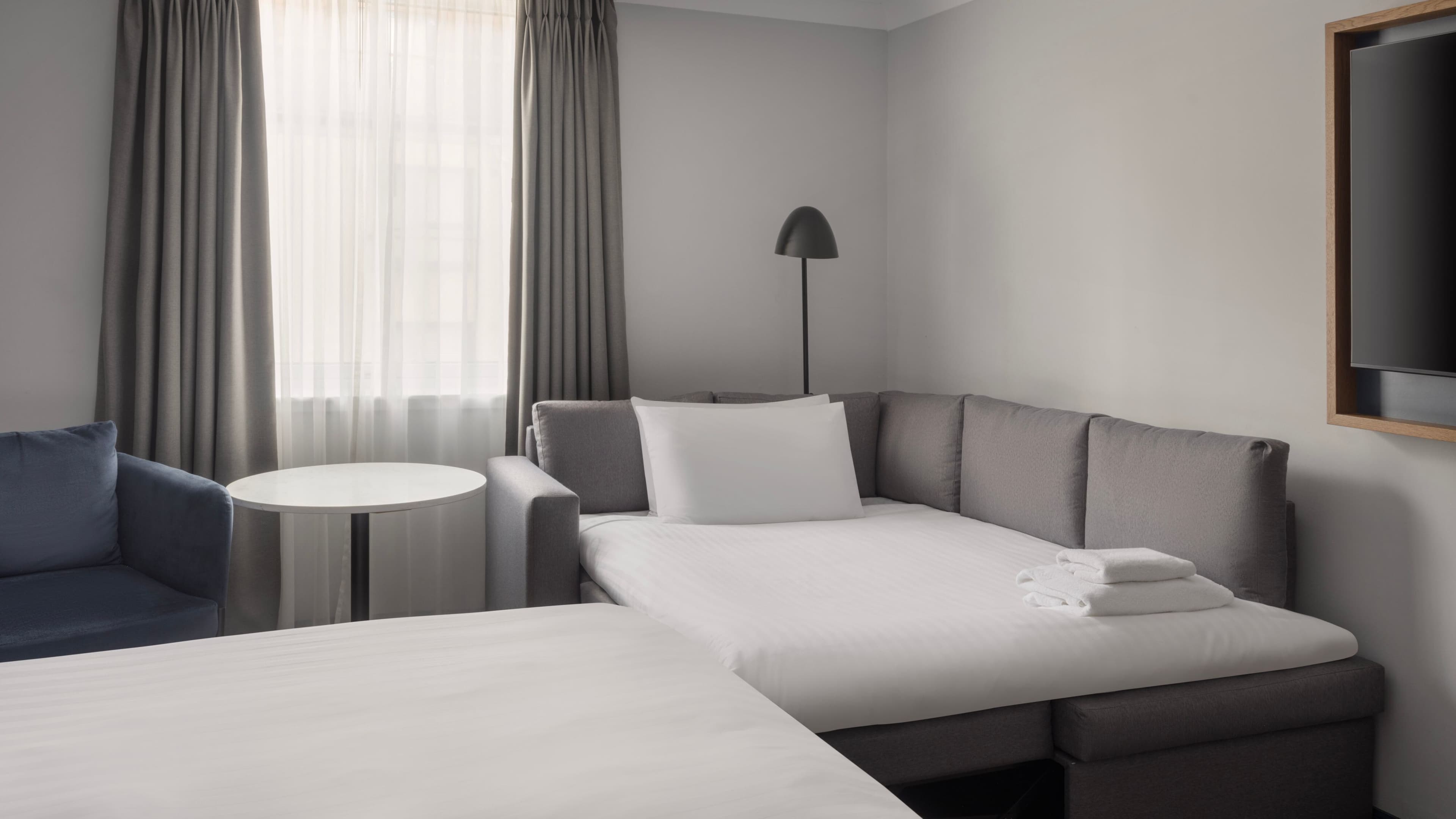 Edinburgh Marriott Hotel Holyrood — 18