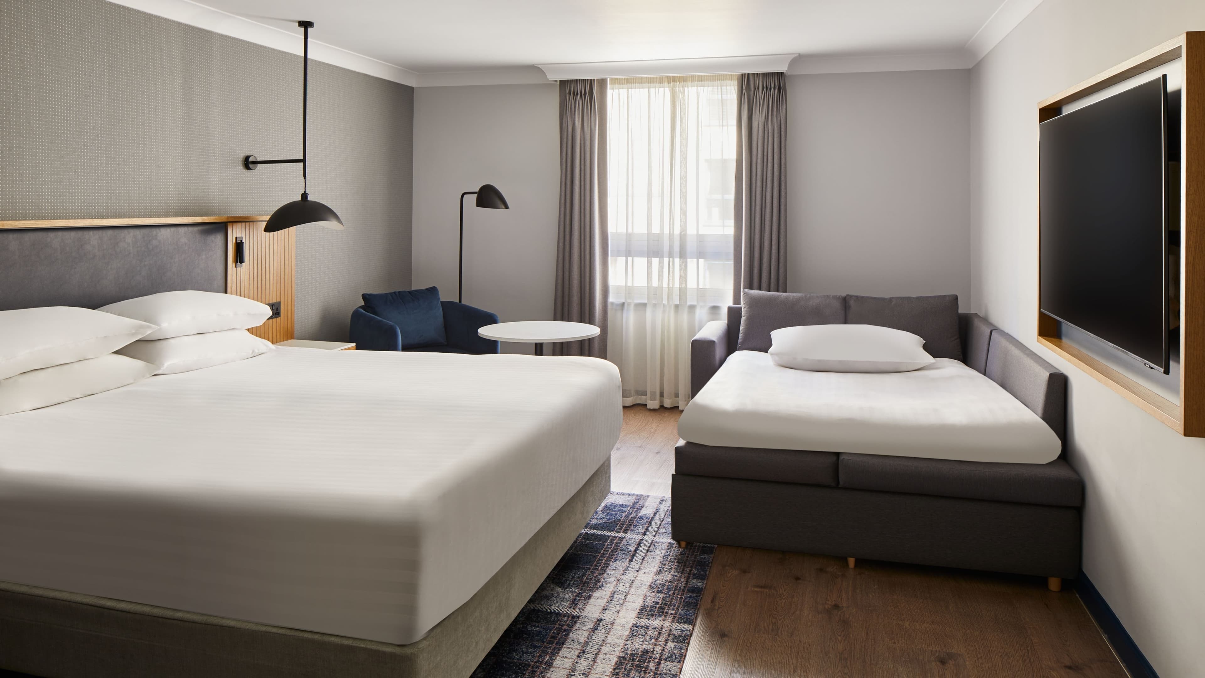Edinburgh Marriott Hotel Holyrood — 5