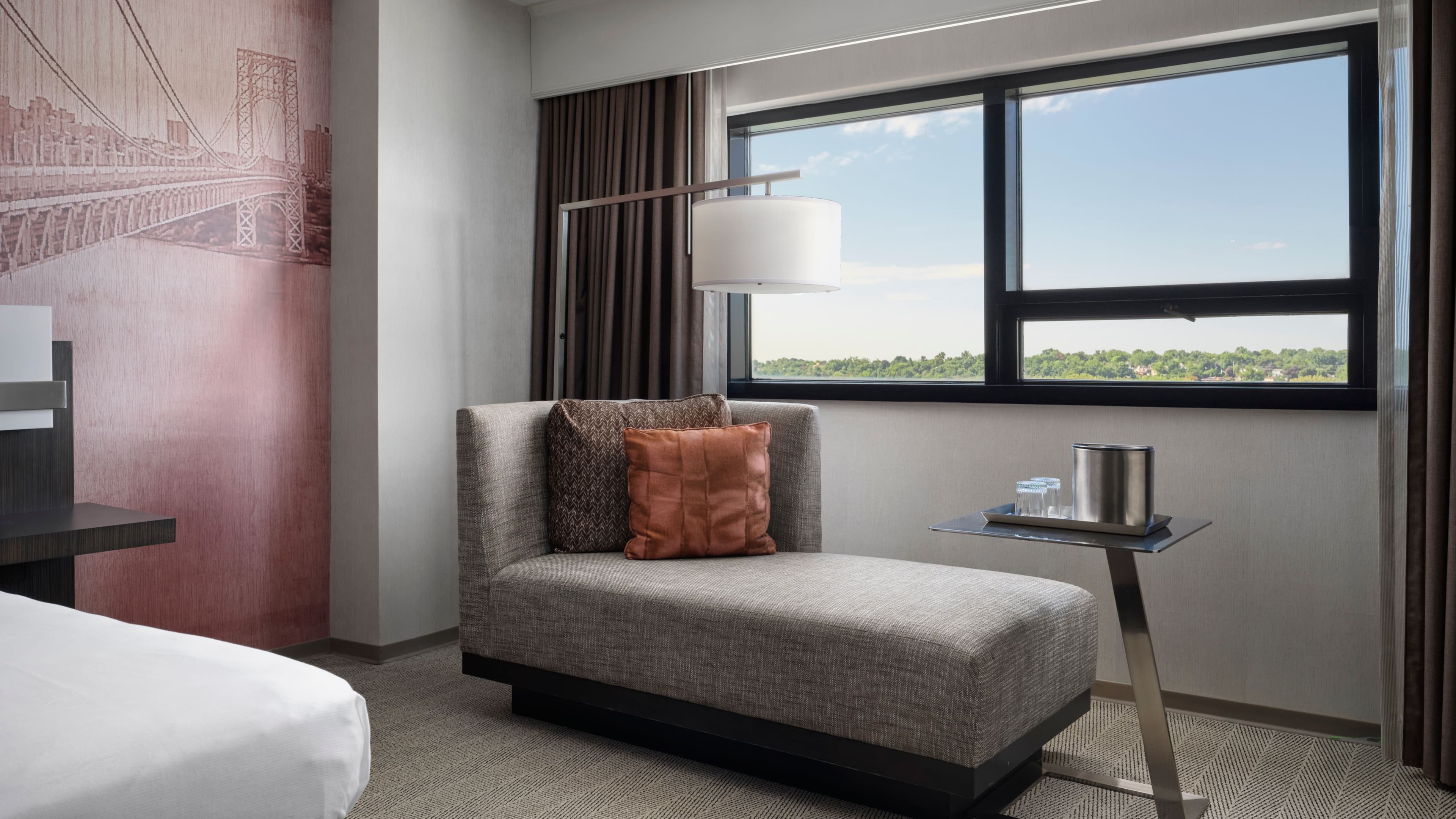 Teaneck Marriott at Glenpointe — 8