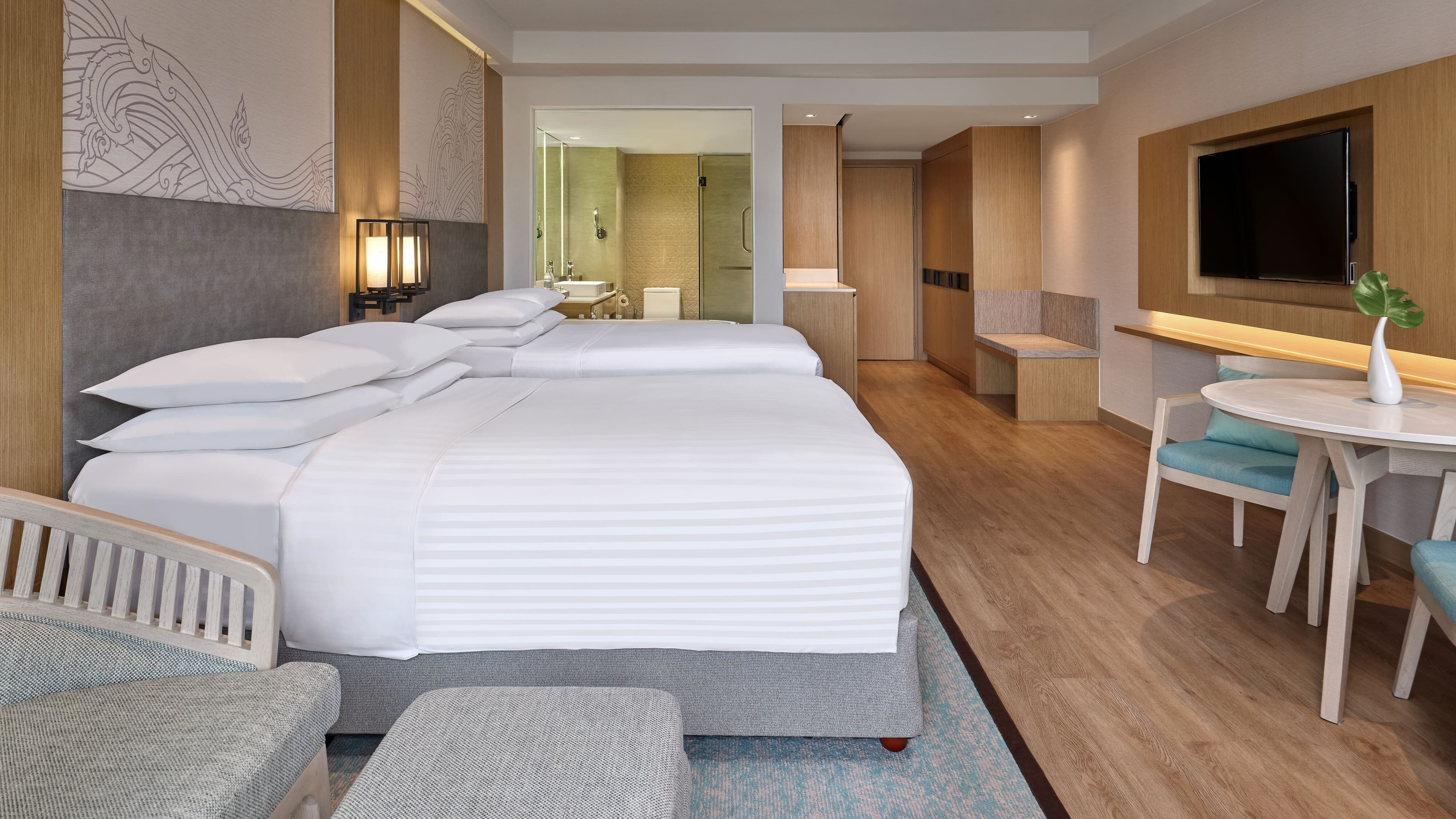 Phuket Marriott Resort & Spa, Merlin Beach - Image 4