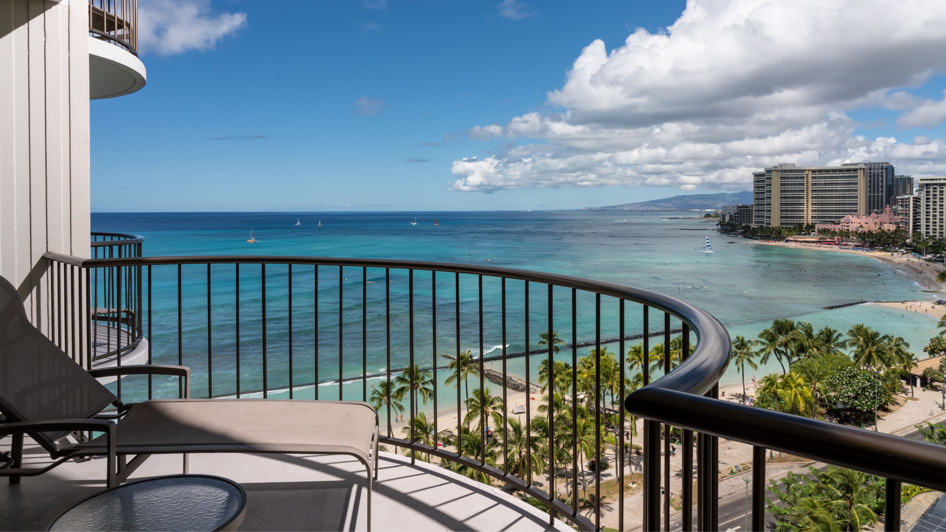 Waikiki Beach Marriott Resort & Spa — 17