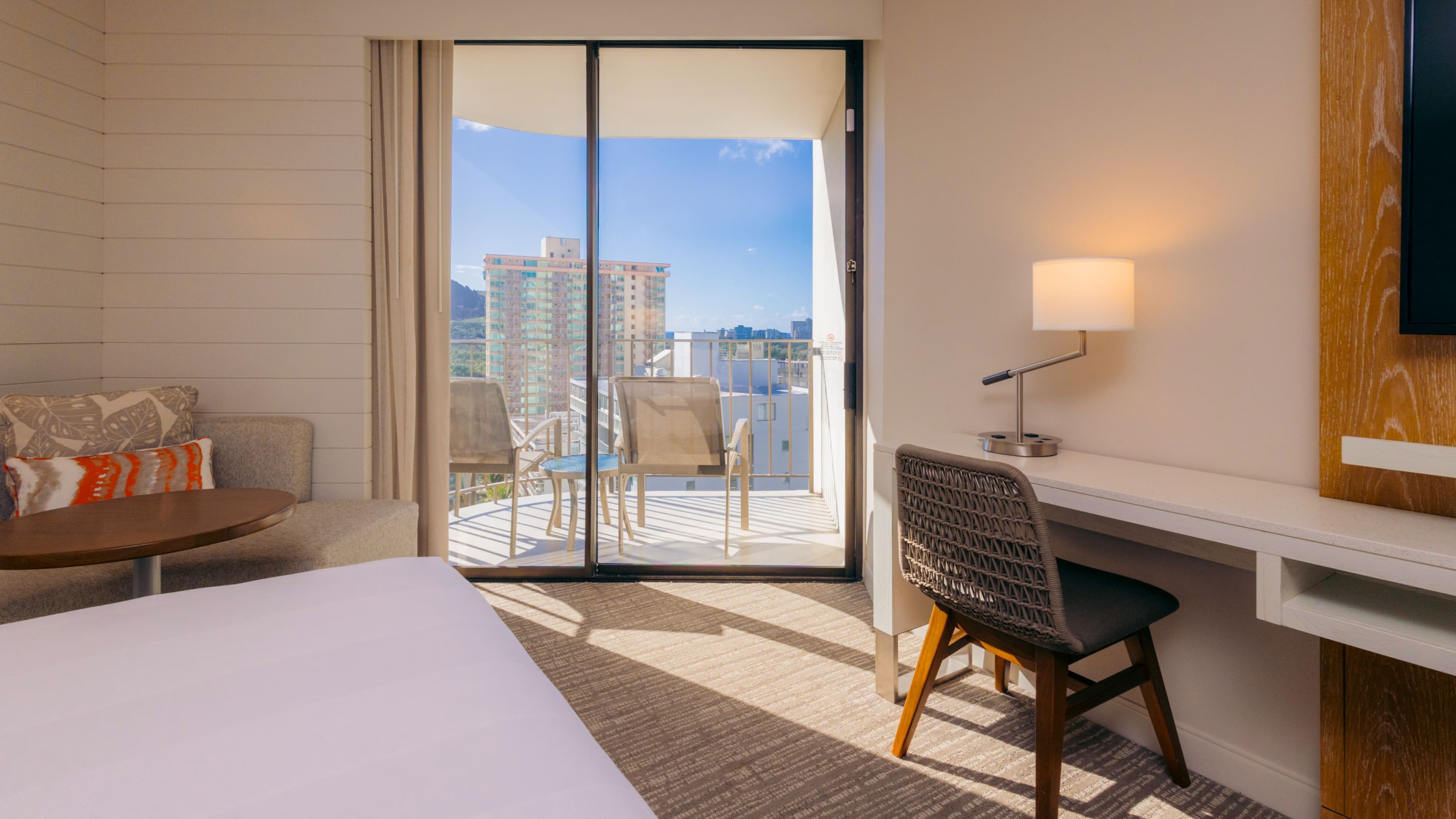 Waikiki City View(1 King) - Image 7