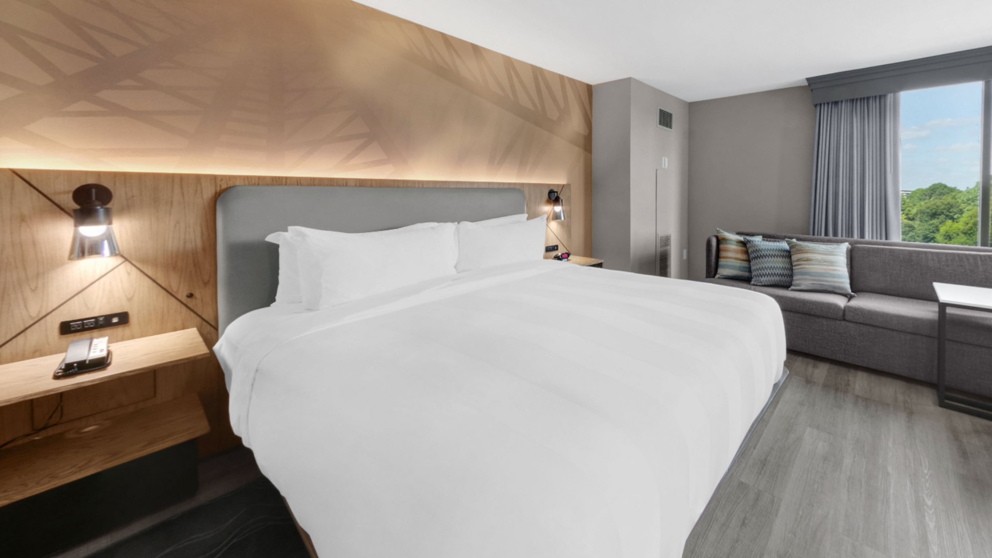 Houston Marriott North - Image 2