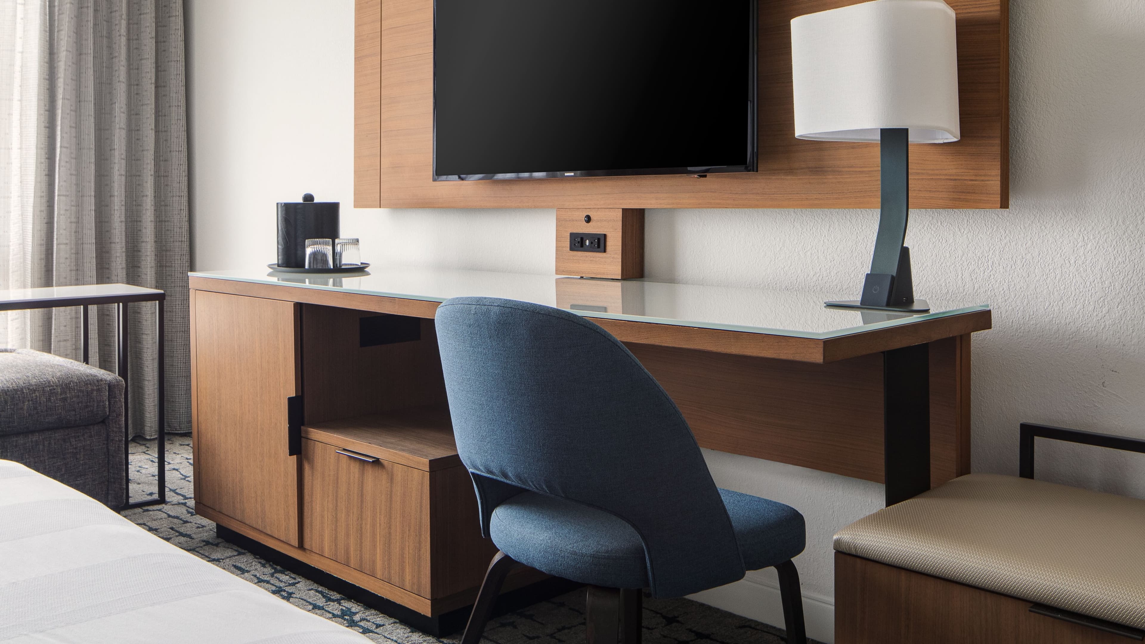 Holiday Inn Houston NE - Bush Airport Area — 13