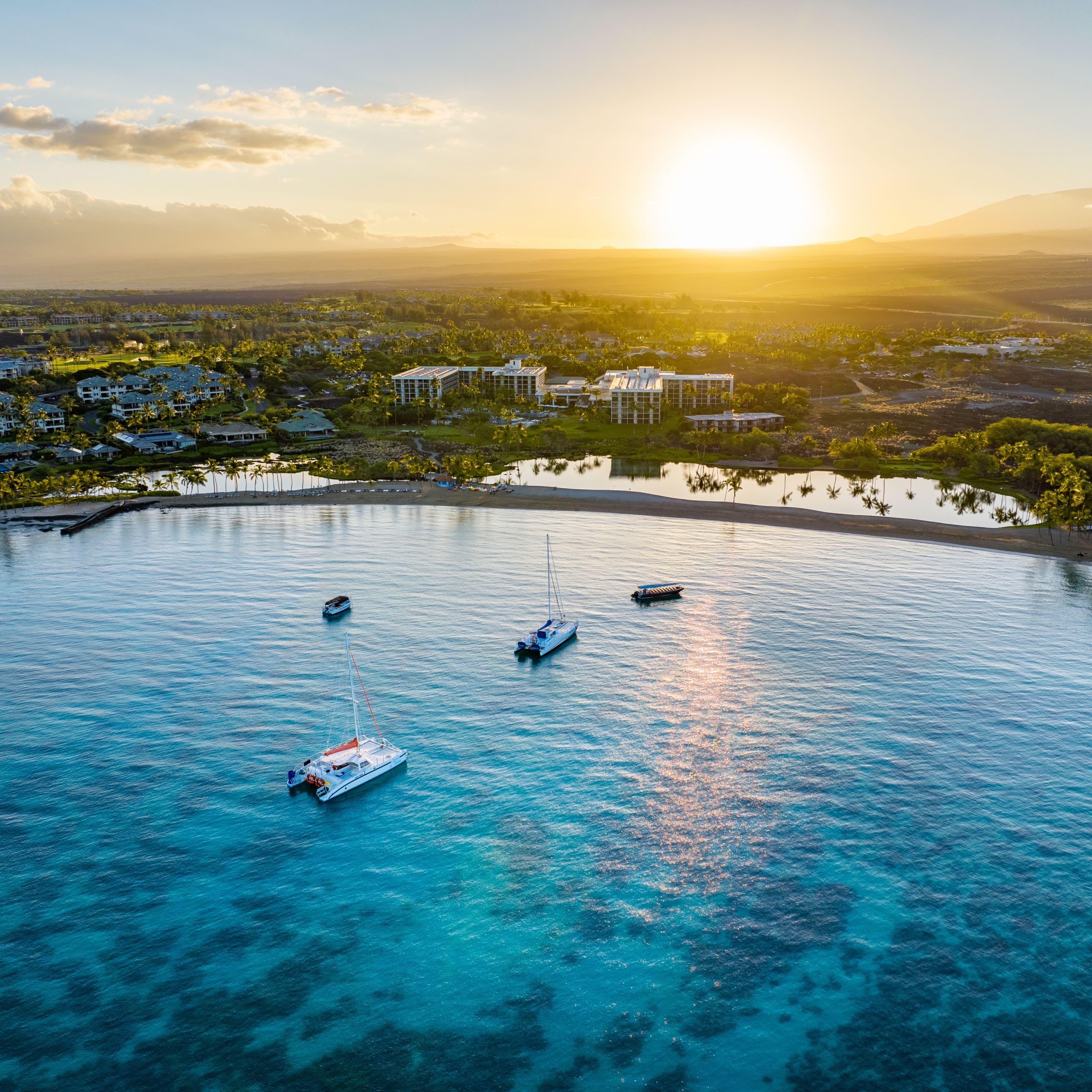 Waikoloa Beach Marriott Resort & Spa - Image 1