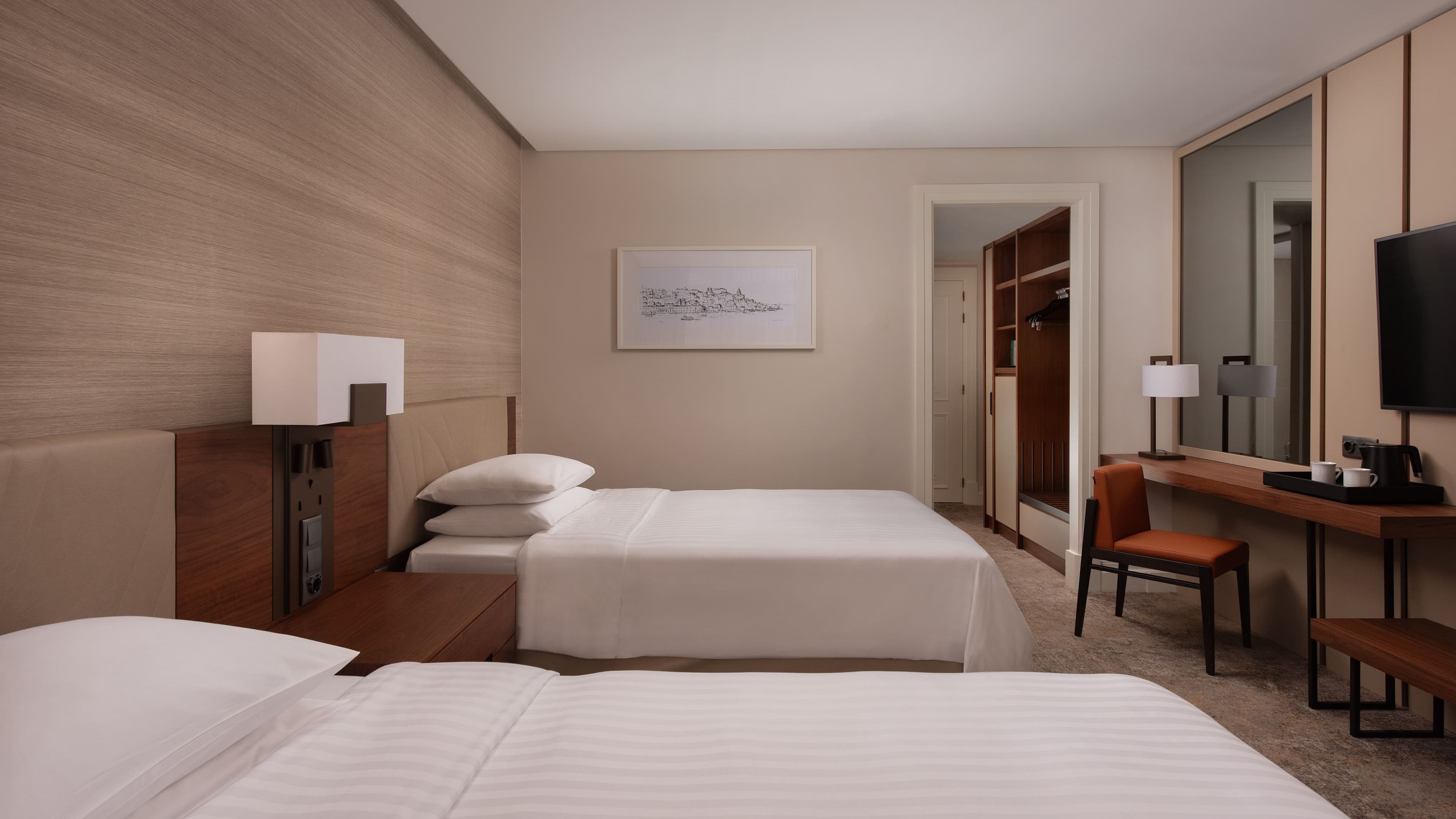 Lisbon Marriott Hotel — 13