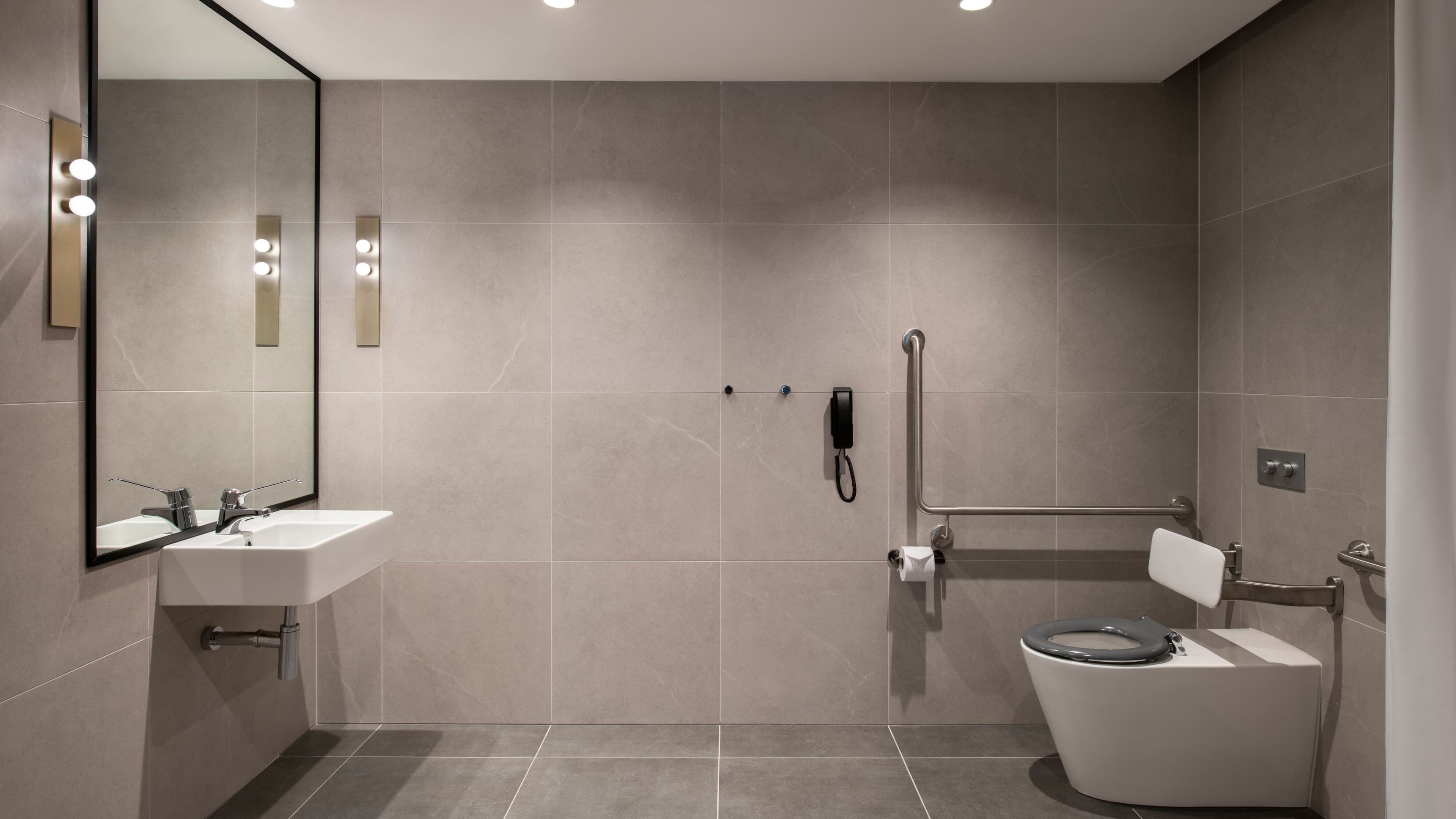 Melbourne Marriott Hotel Docklands — 31