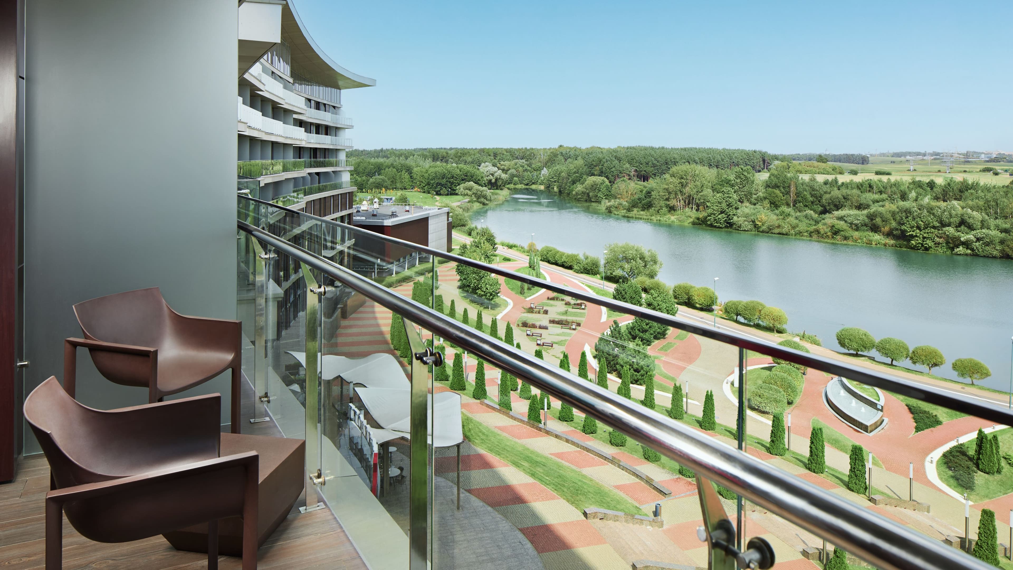 Minsk Marriott Hotel - Image 5