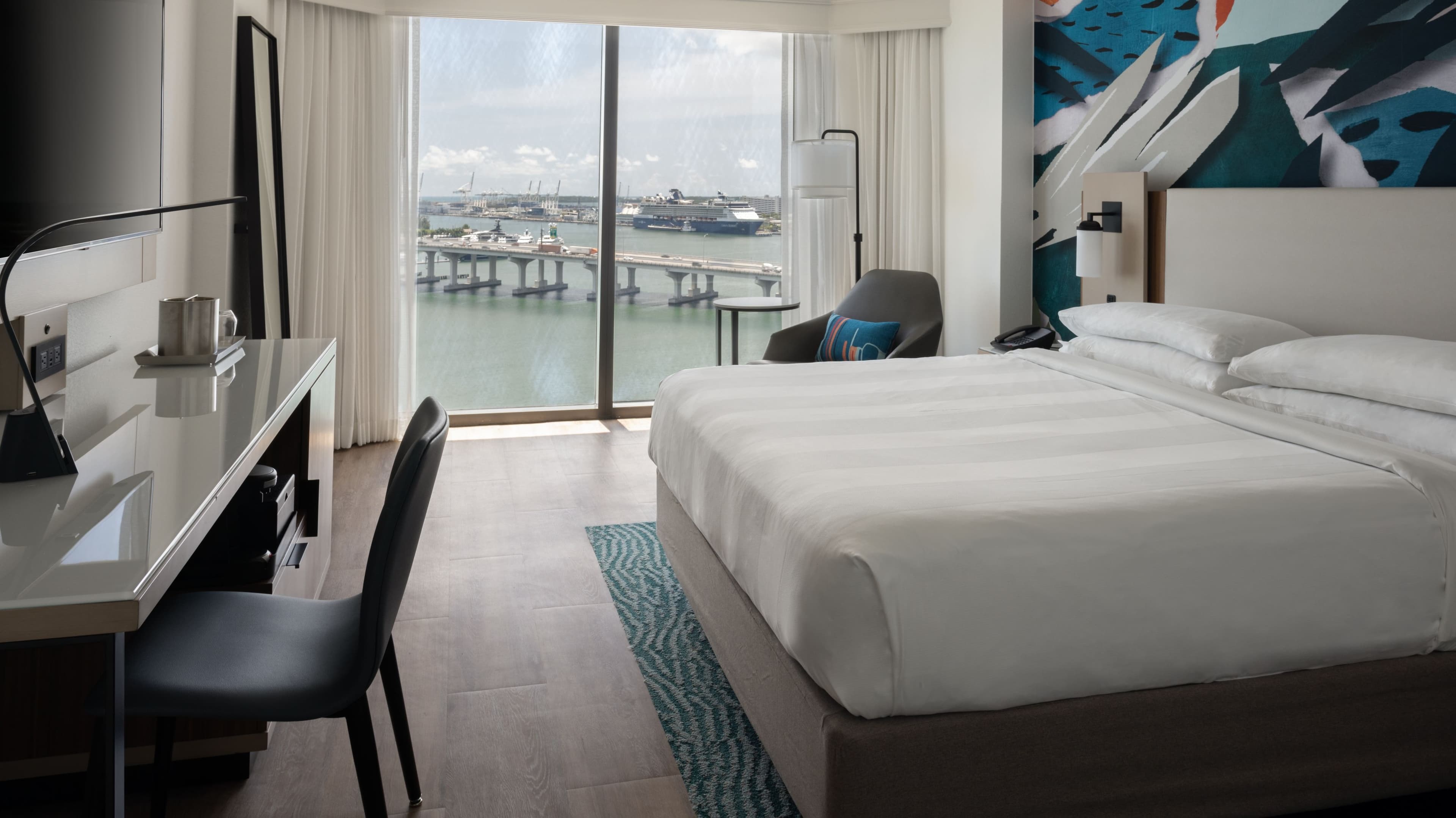 Miami Marriott Biscayne Bay - Image 2