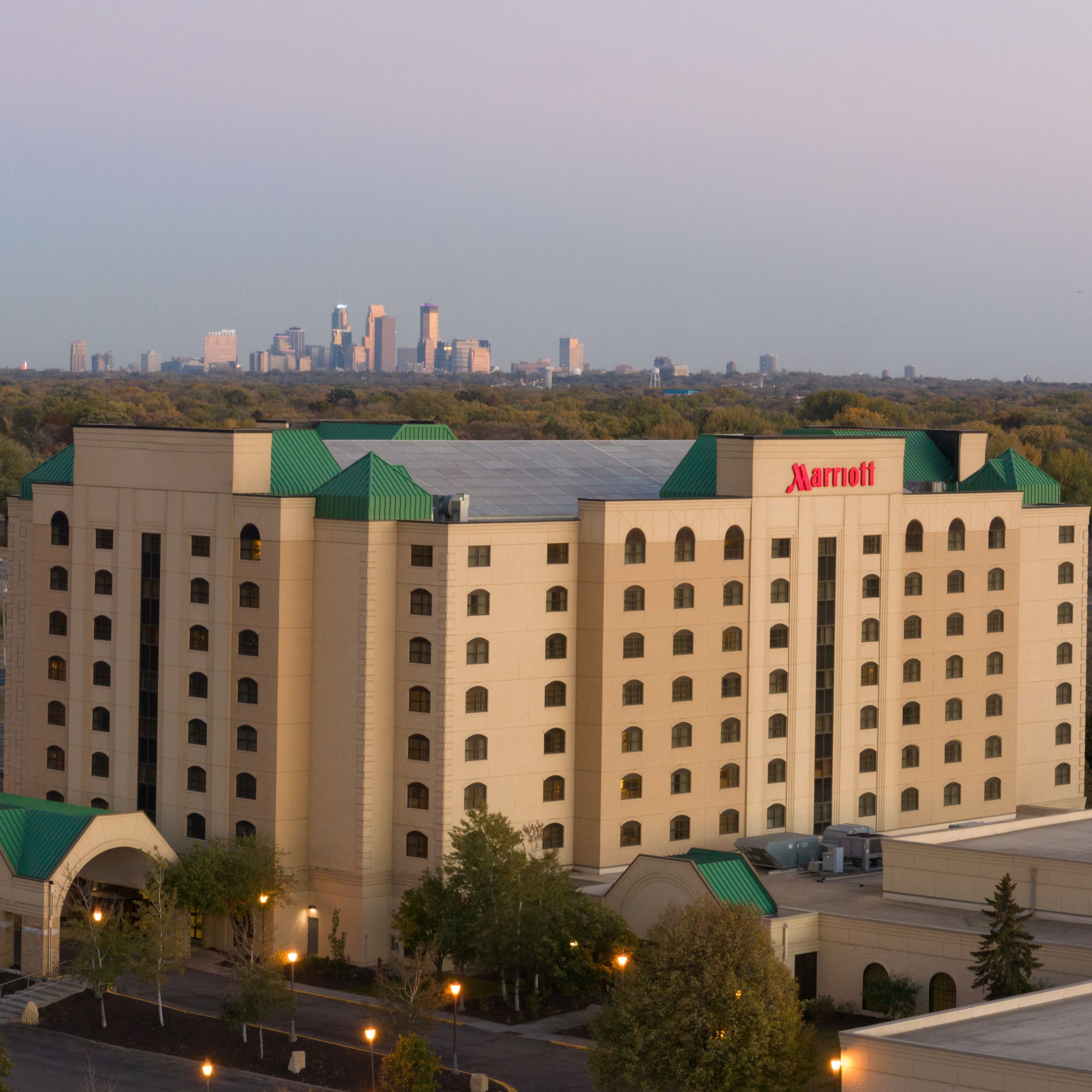 Minneapolis Marriott Northwest - Image 1