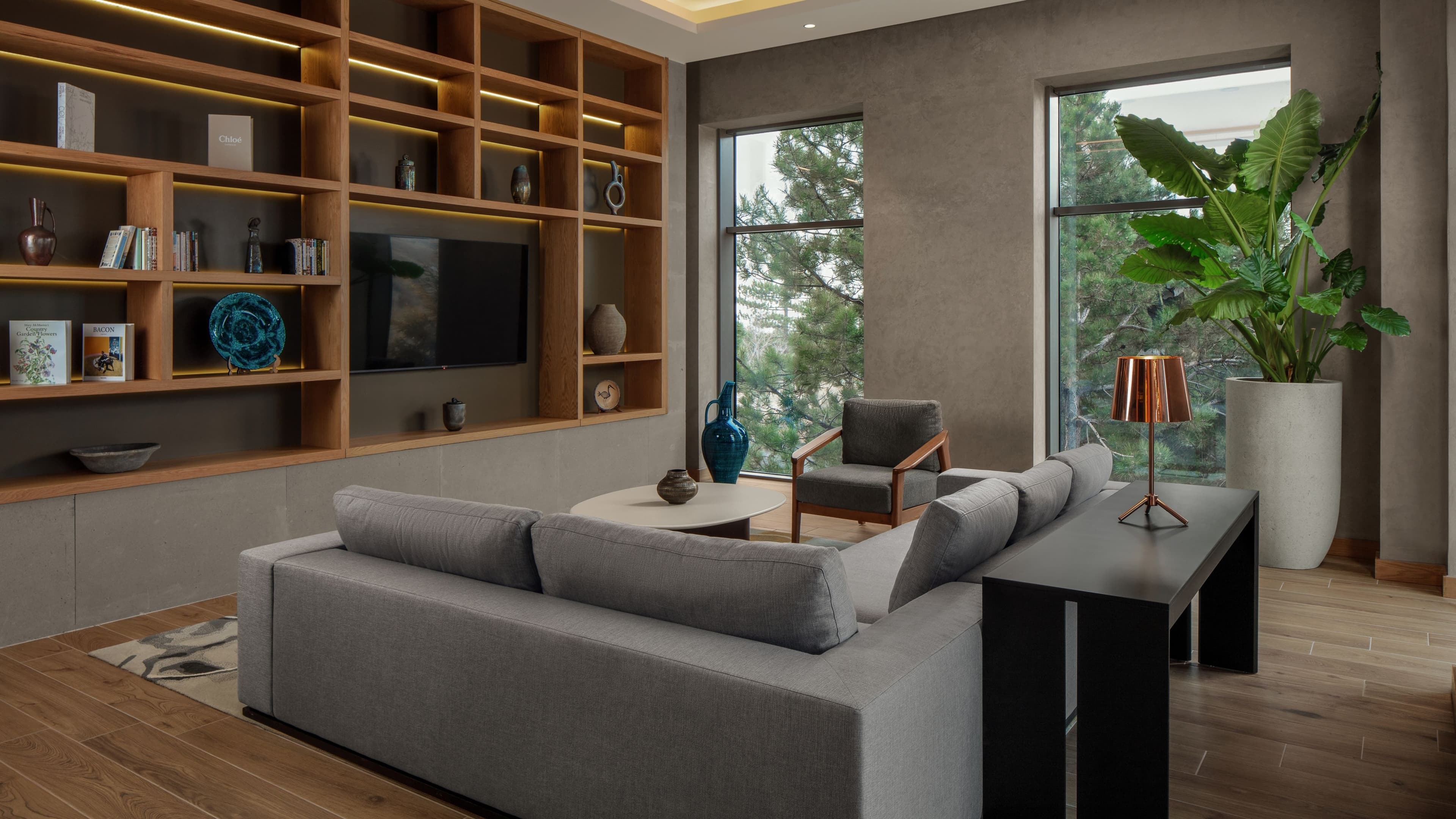 M Club King Room - Image 6