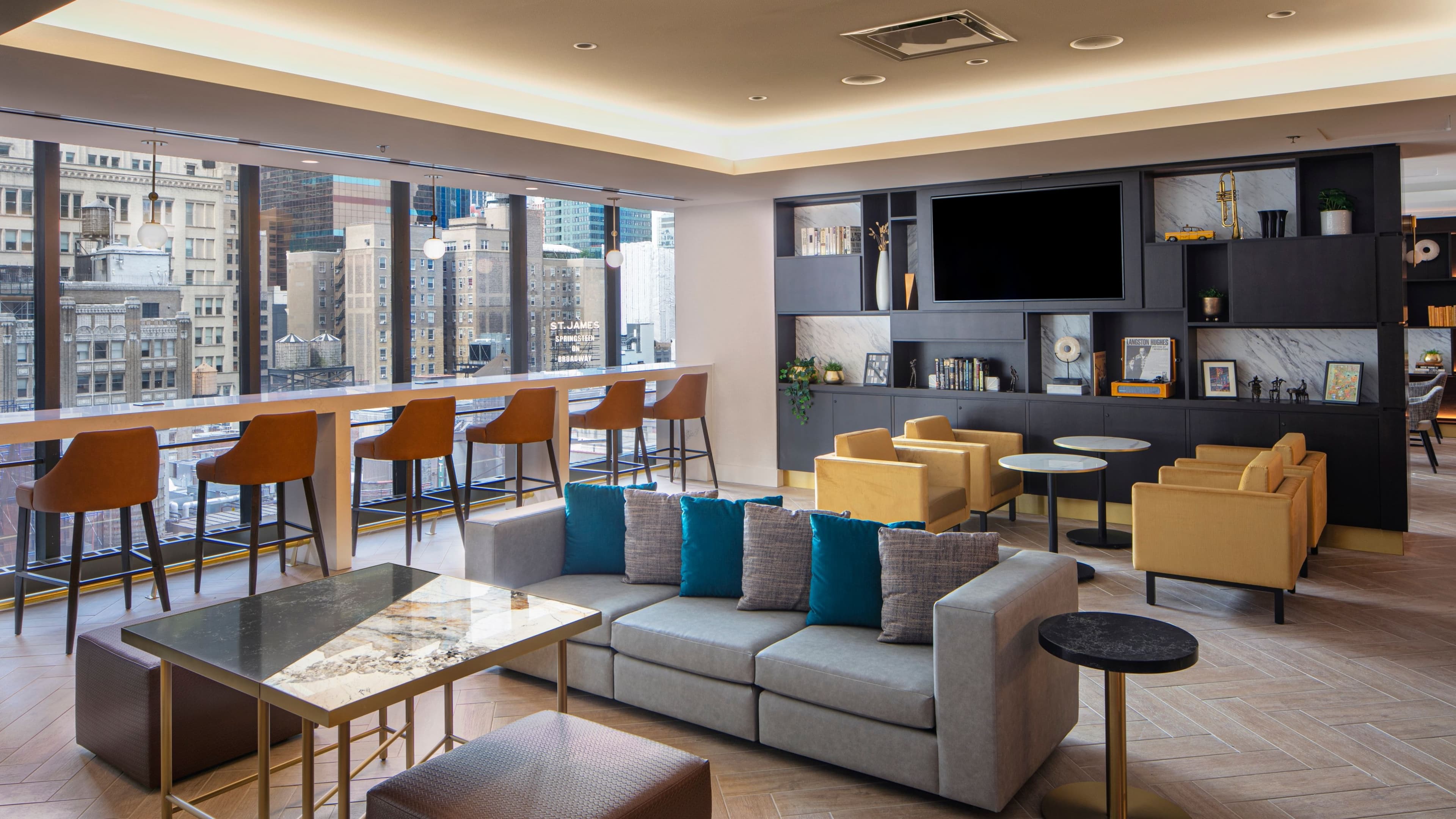 New York Marriott Marquis — 32