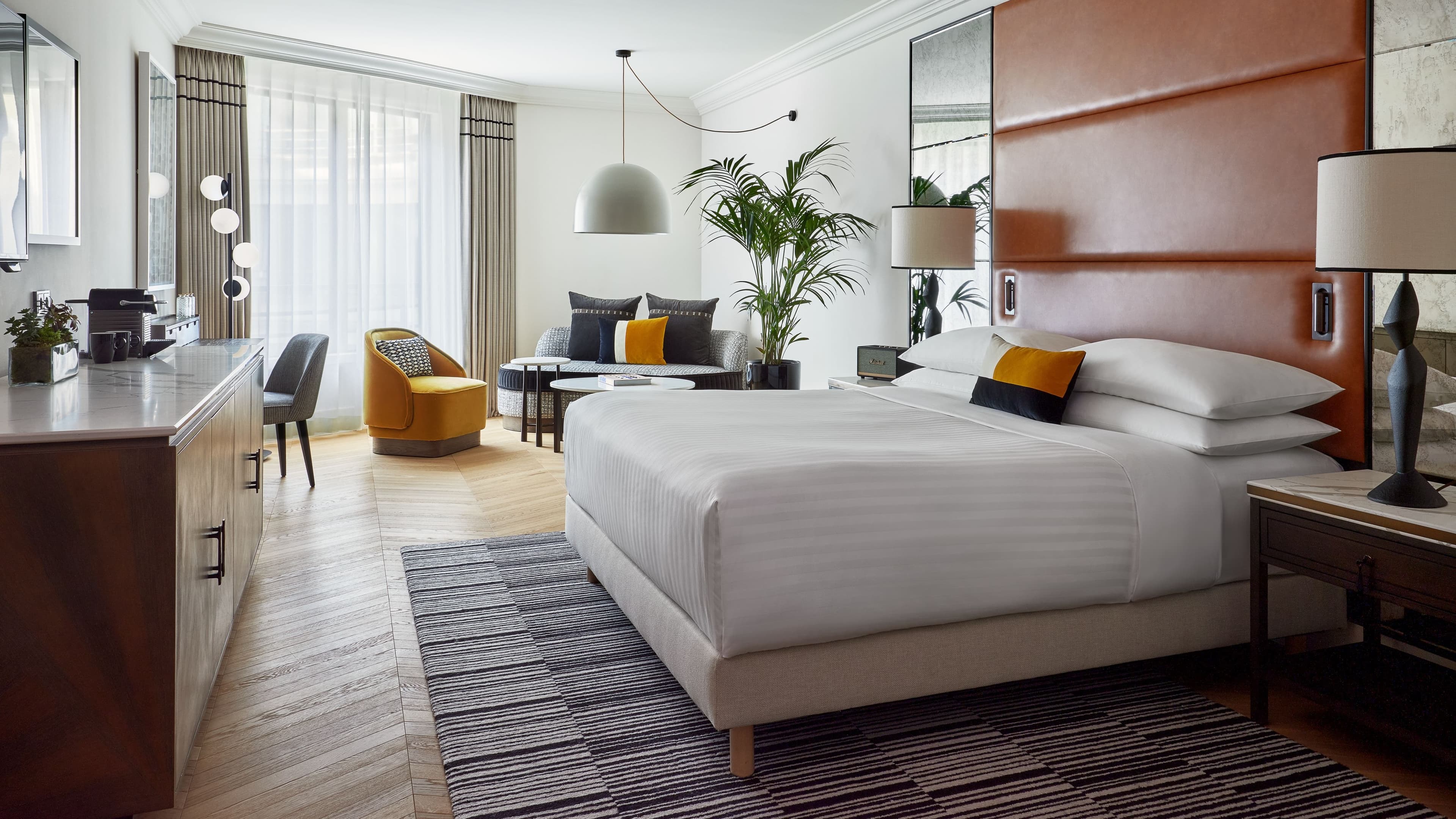 Parisian Junior Suite - Image 1