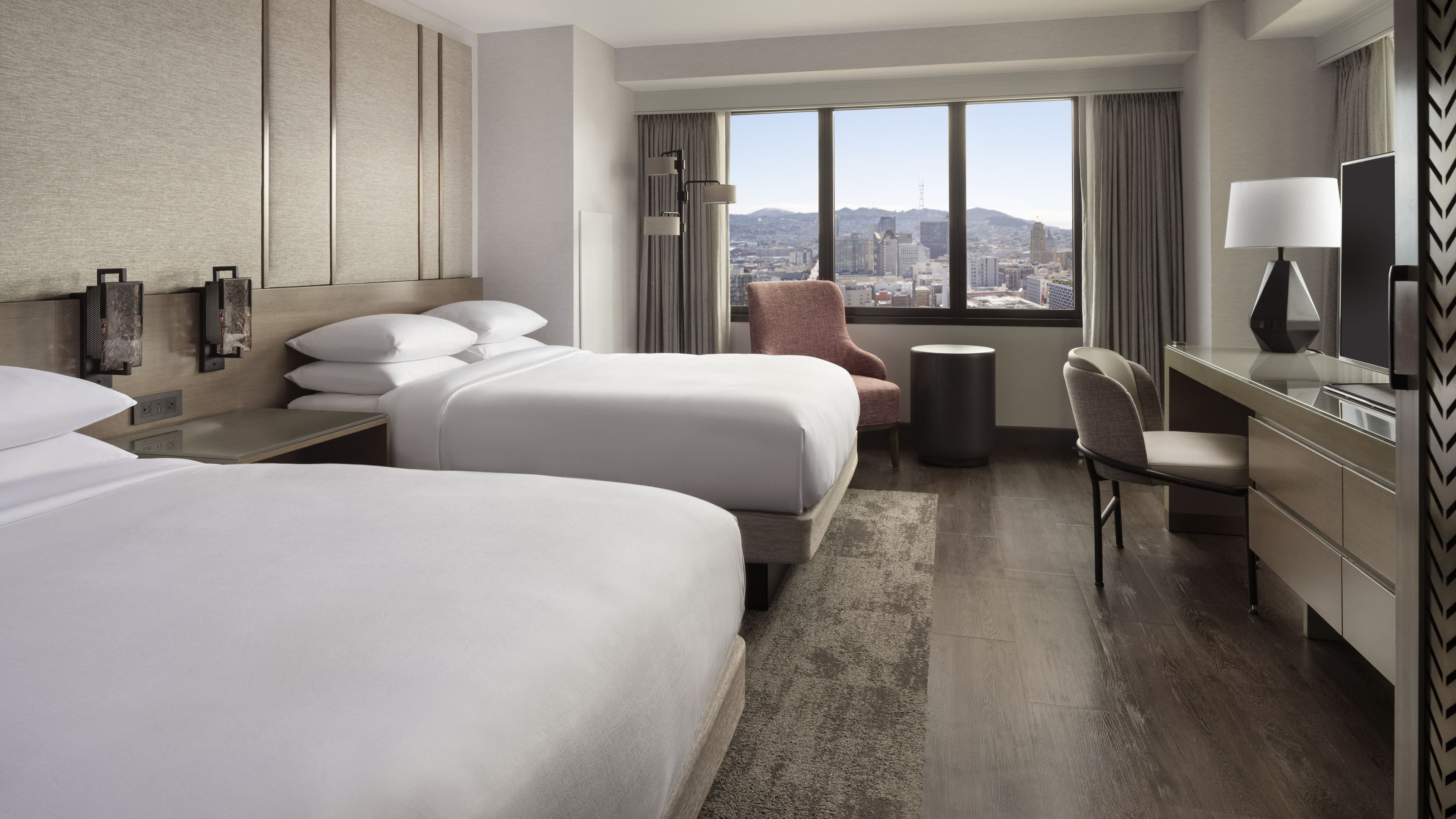 San Francisco Marriott Marquis — 18