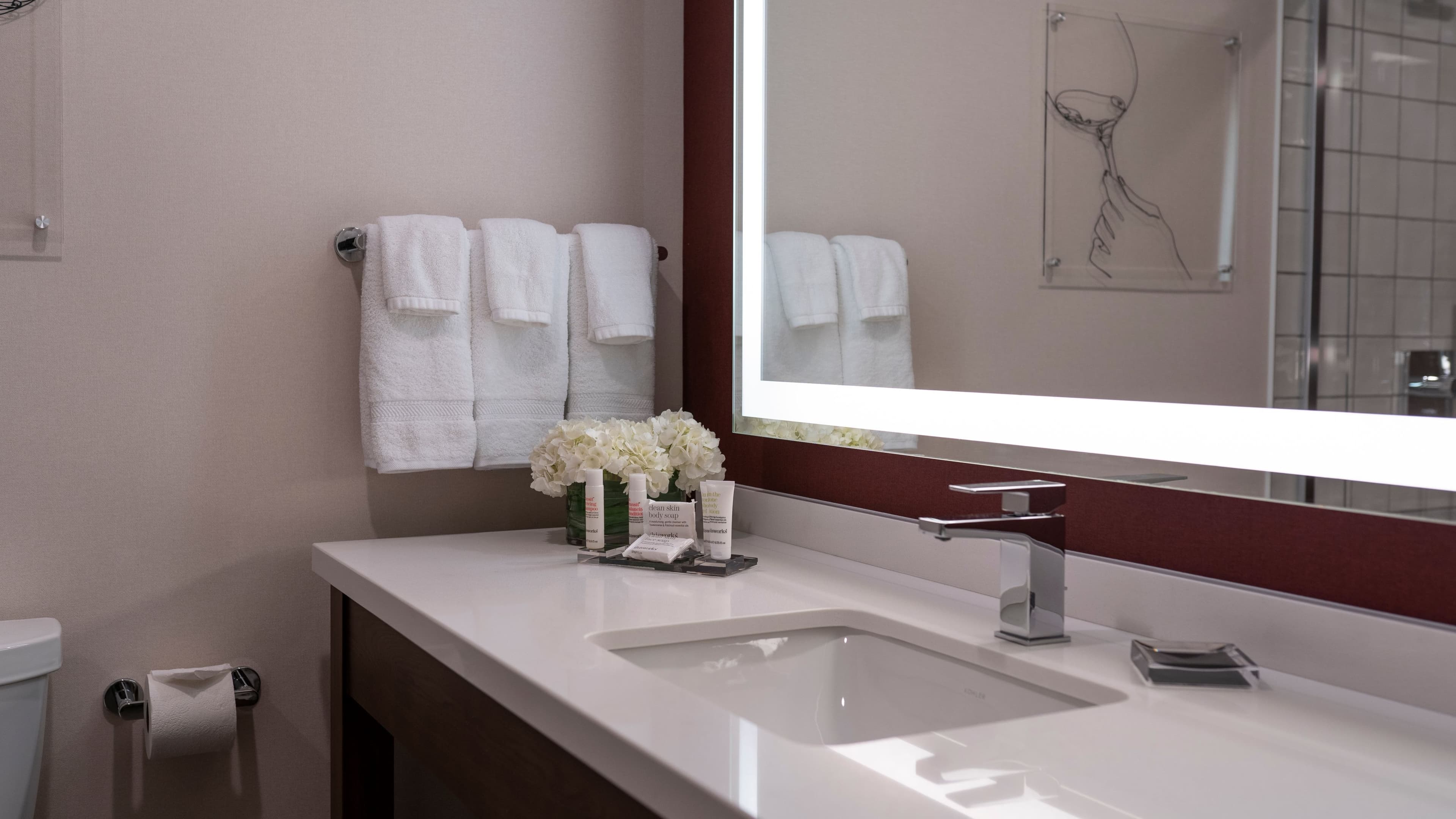 Holiday Inn Express & Suites San Francisco Fishermans Wharf — 11