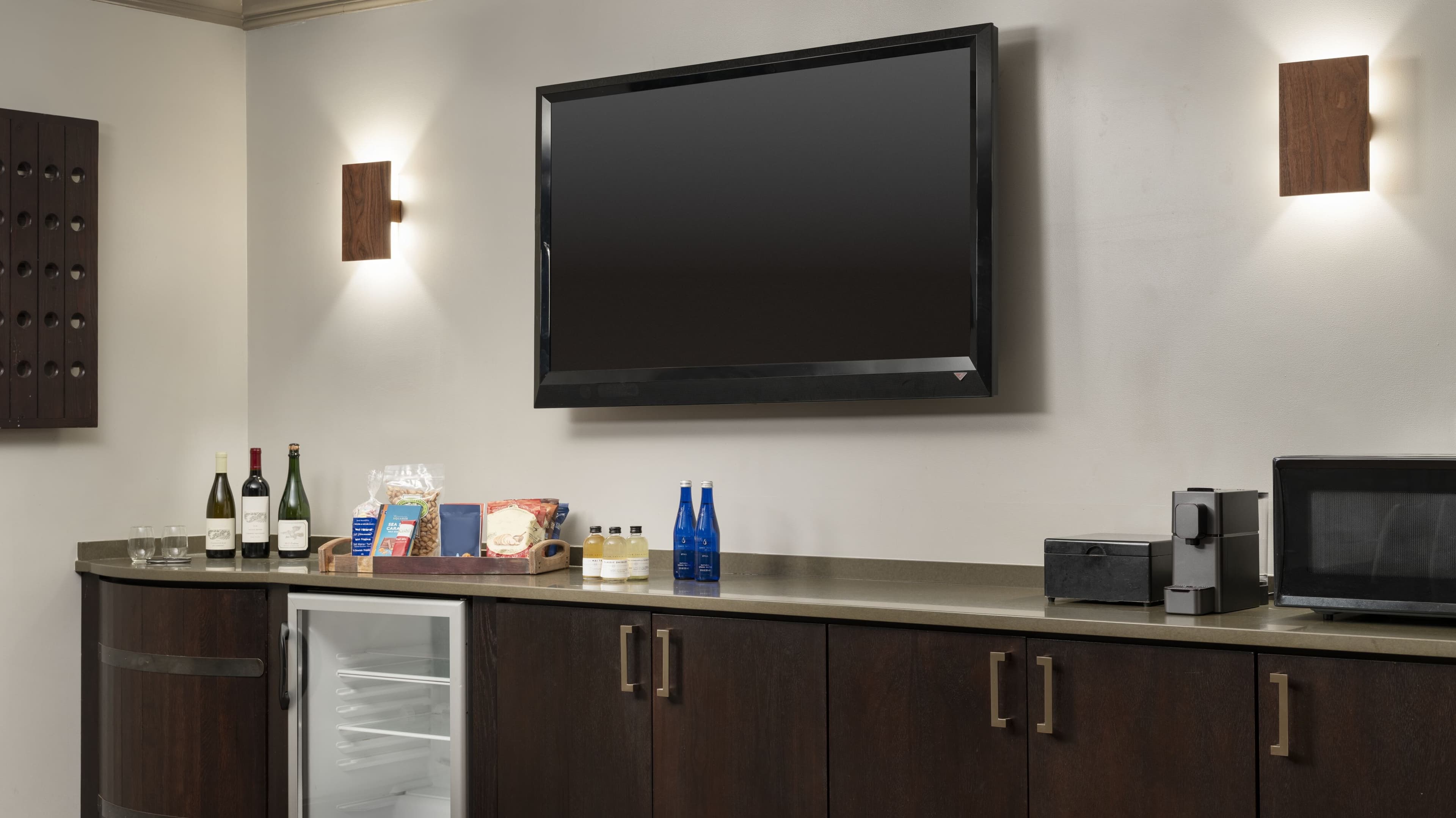 Holiday Inn Express & Suites San Francisco Fishermans Wharf — 60